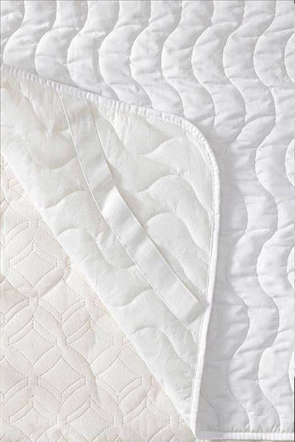 Evony Derbey 150X200 Cm Sıvı Geçirmez Köşe Lastikli Kapitoneli Çift Kişilik Yatak Koruyucu Alez