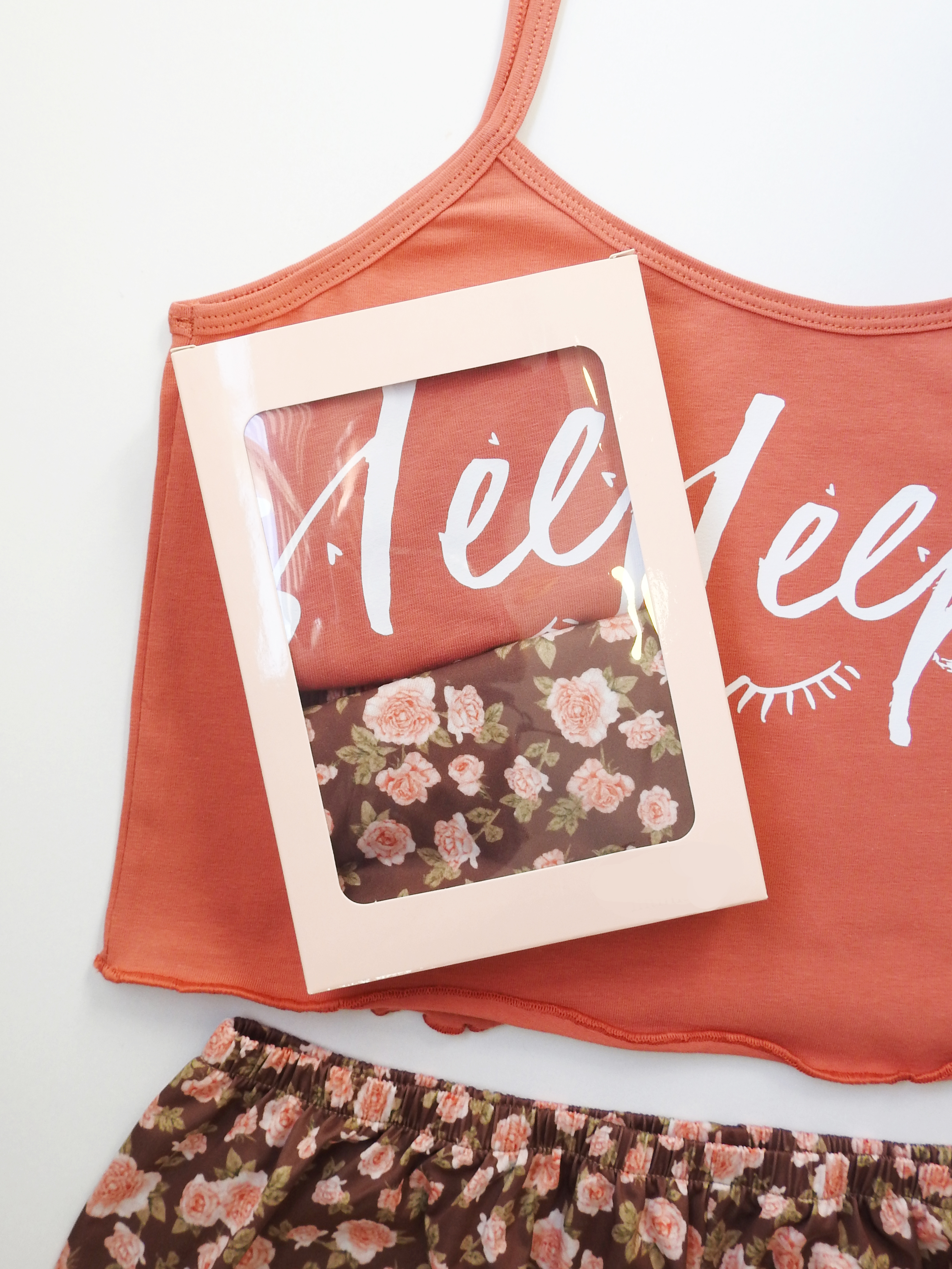 PinkStore Çi̇çek Desenli̇ Baskılı Şort Takım