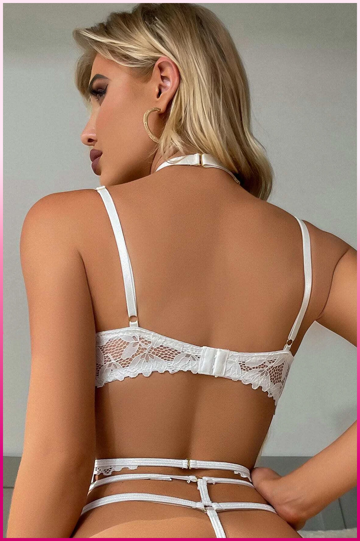 PinkStore Ekru Göğüs Balenli̇ Dantelli̇ Zi̇nci̇r Detaylı Seksi̇ Jarti̇yer Takım
