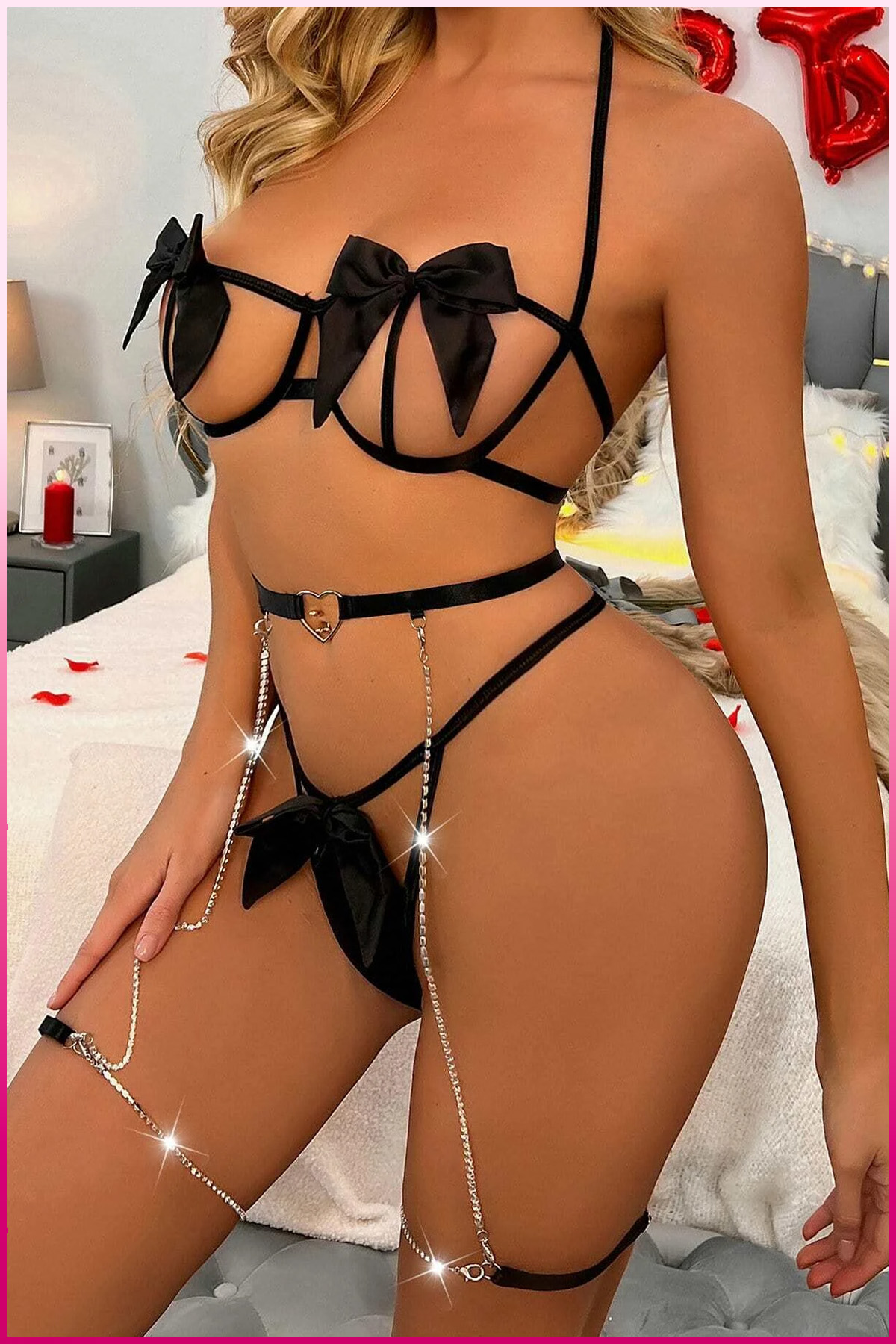 PinkStore Si̇yah Göğüs Fi̇yonklu Balenli̇ Seksi̇ Jarti̇yer Takım