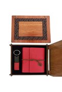 Evimdeyokyok Ahşap Kutulu Kırmızı Deri Defter Ve Anahtarlık Set