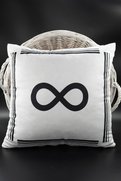 STOREMAX Sonsuz Sembollü Kırlent Kılıfı Kadife 43X43 Cm Çift Taraflı Sonsuzluk Kedi Desenli Evlilik Teklifi