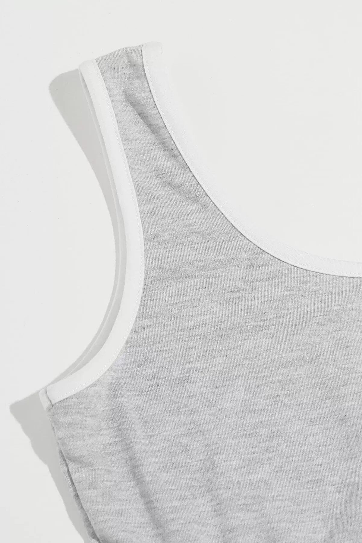 Trend Kadın Gri̇ Askılı Crop Top Ve Şortlu Geceli̇k Takım