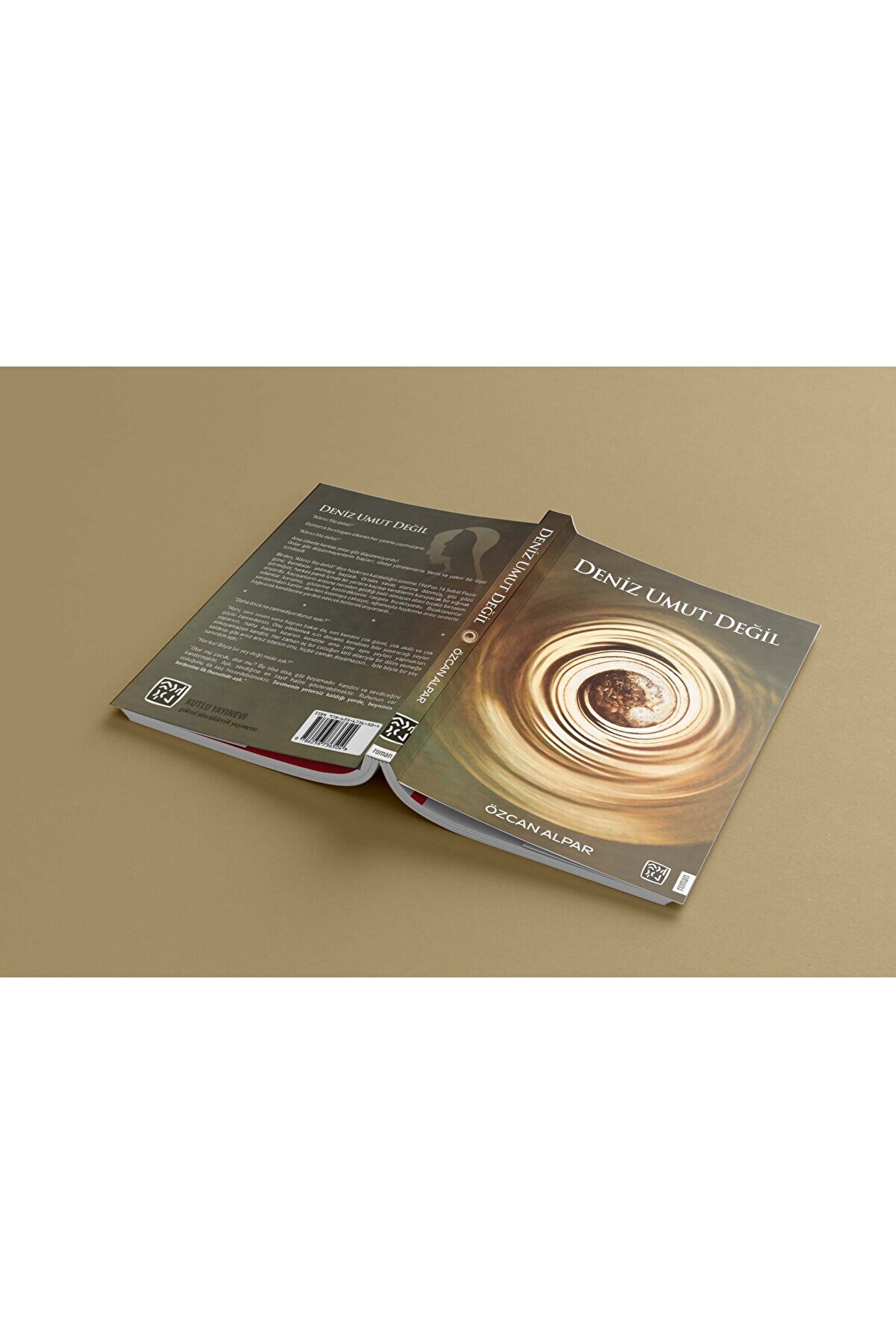 Kutlu Yayınevi̇ Deni̇z Umut Deği̇l - Özcan Alpar