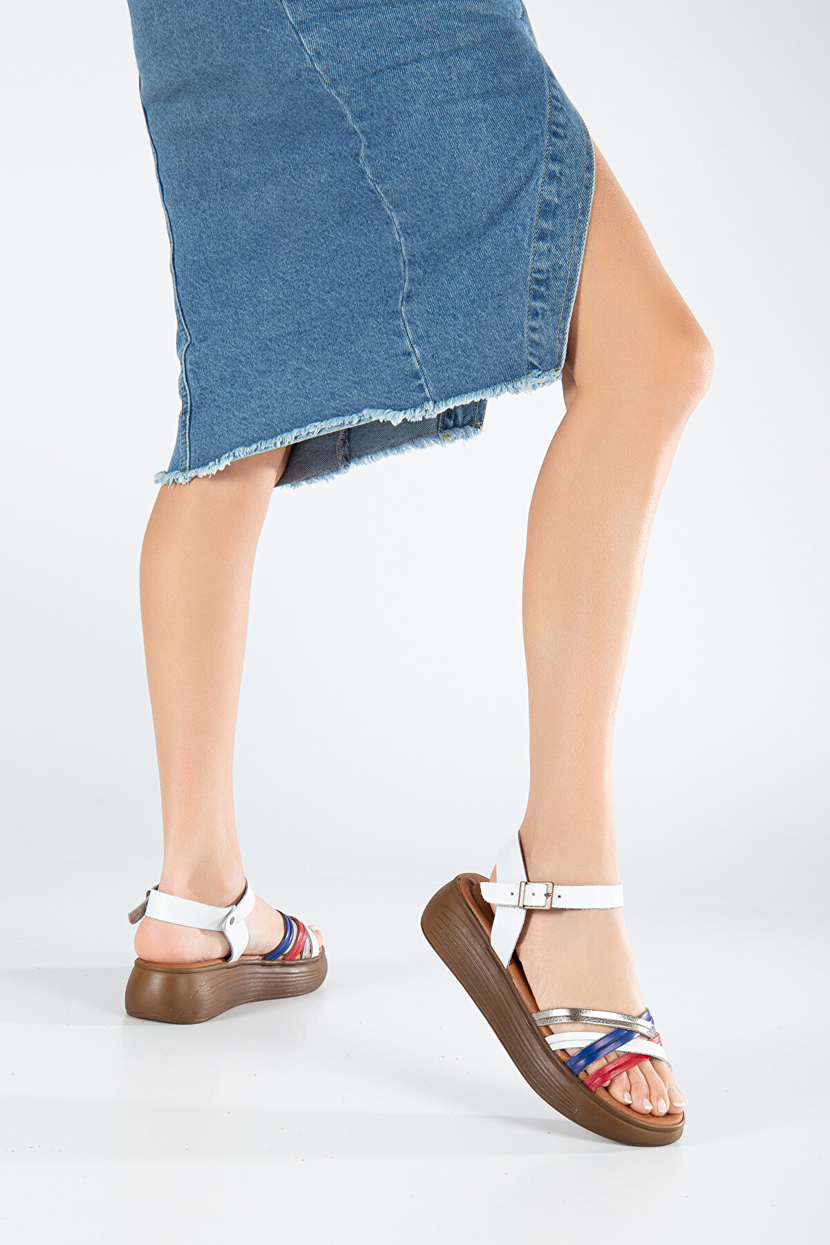 Gult Haki̇ki̇ Deri̇ Sandalet