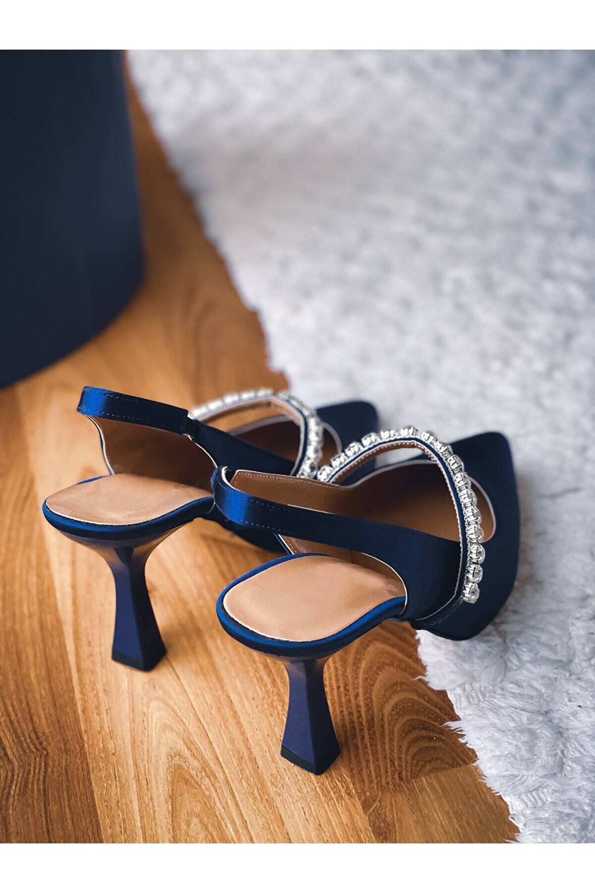 Gult Arkası Açık Taşlı Gece Ayakkabısı Mavi̇ Saten