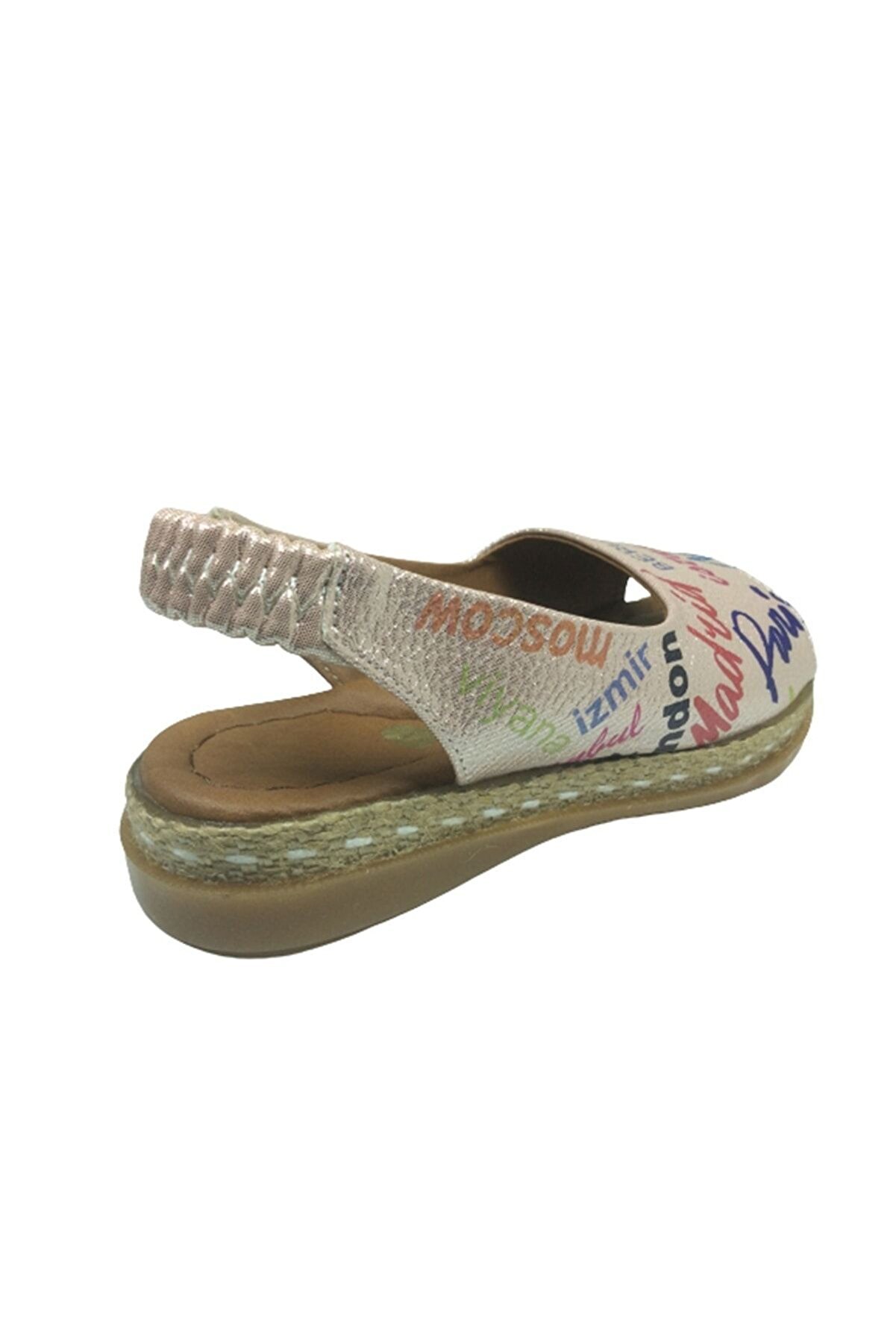 1506 (Plm) Pati̇k Kız Sandalet Gümüş Baskı Desenli̇ Yazılı Arkası Lasti̇kli̇