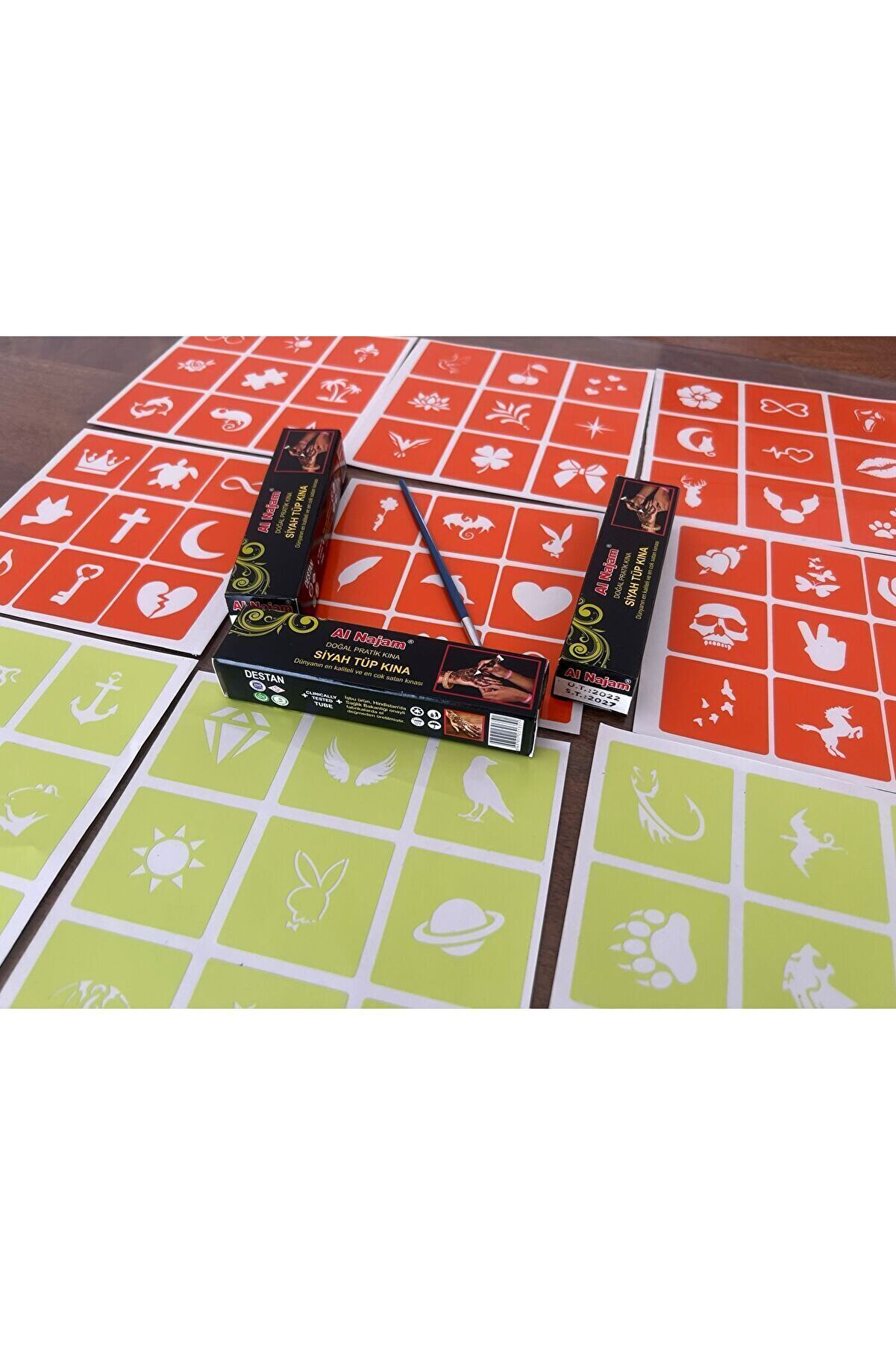 Ai̇rbrush Tattoo Geçi̇ci̇ Dövme Seti̇ 81 Şablon 3 Tüp Si̇yah Al Najam Kına Ve Fırça Hedi̇yeli̇