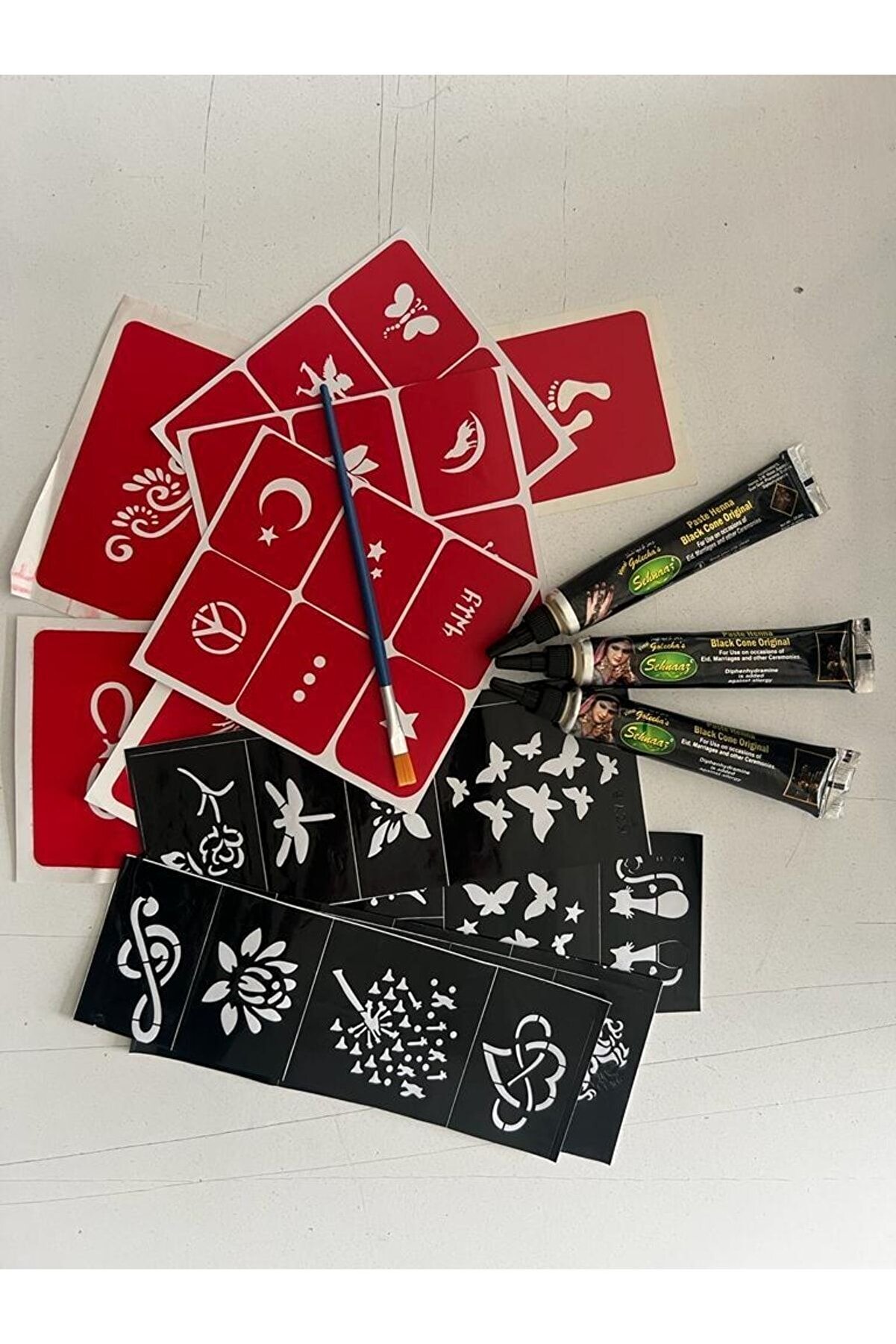 Ai̇rbrush Tattoo 3 Tüp Si̇yah Kına 20 Şablon Ve Fırça Hedi̇yeli̇ Geçi̇ci̇ Dövme Seti̇