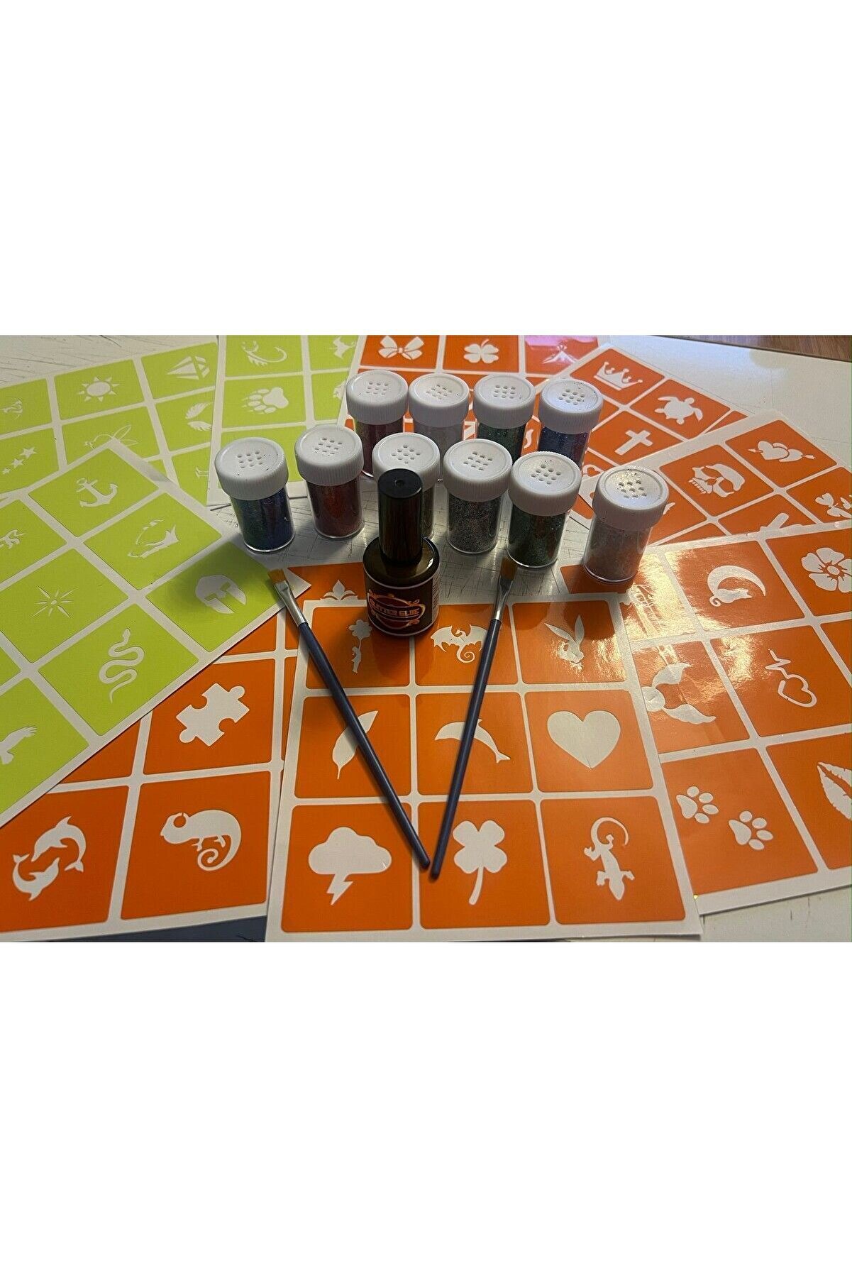 Ai̇rbrush Tattoo Si̇mli̇ Dövme Gli̇tter Tattoo Ki̇t 10 Tüp Si̇m 100 Şablon Hedi̇yeli̇ Mega Paket