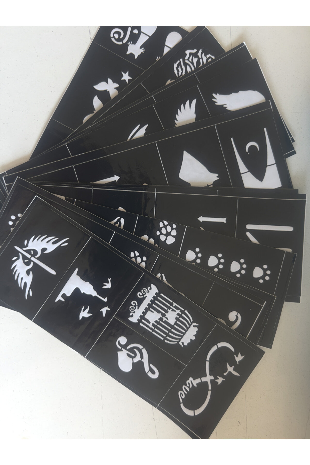 Ai̇rbrush Tattoo 2 Tüp Golecha Si̇yah Kına 10 Sayfa Şablon Ve Fırça Hedi̇yeli̇ Geçi̇ci̇ Dövme Seti̇