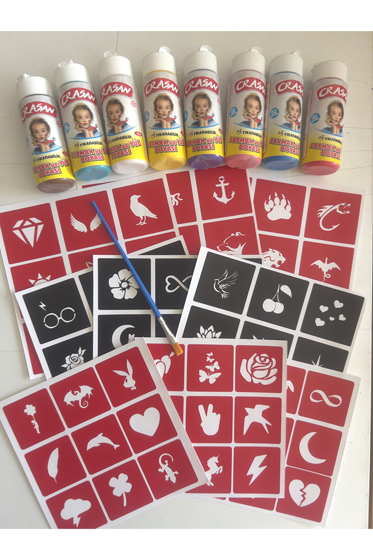 Ai̇rbrush Tattoo 8 Farklı Renk El Yüz Boyası 80 Mi̇ni̇mal Şablon Ve Fırça Hedi̇yeli̇ Yüz Boyama Seti̇