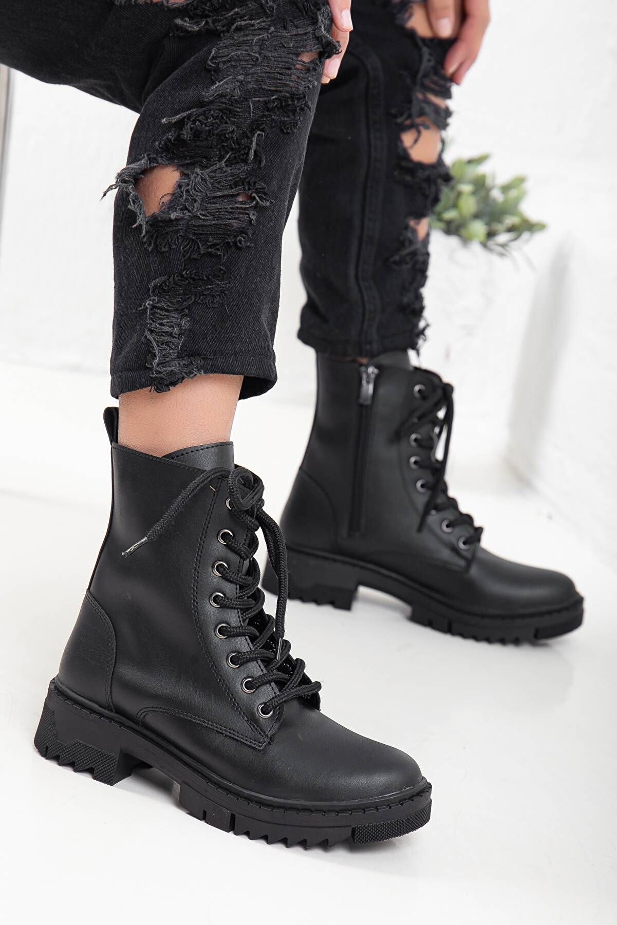 Gult Kadın Kışlık Postal Si̇yah