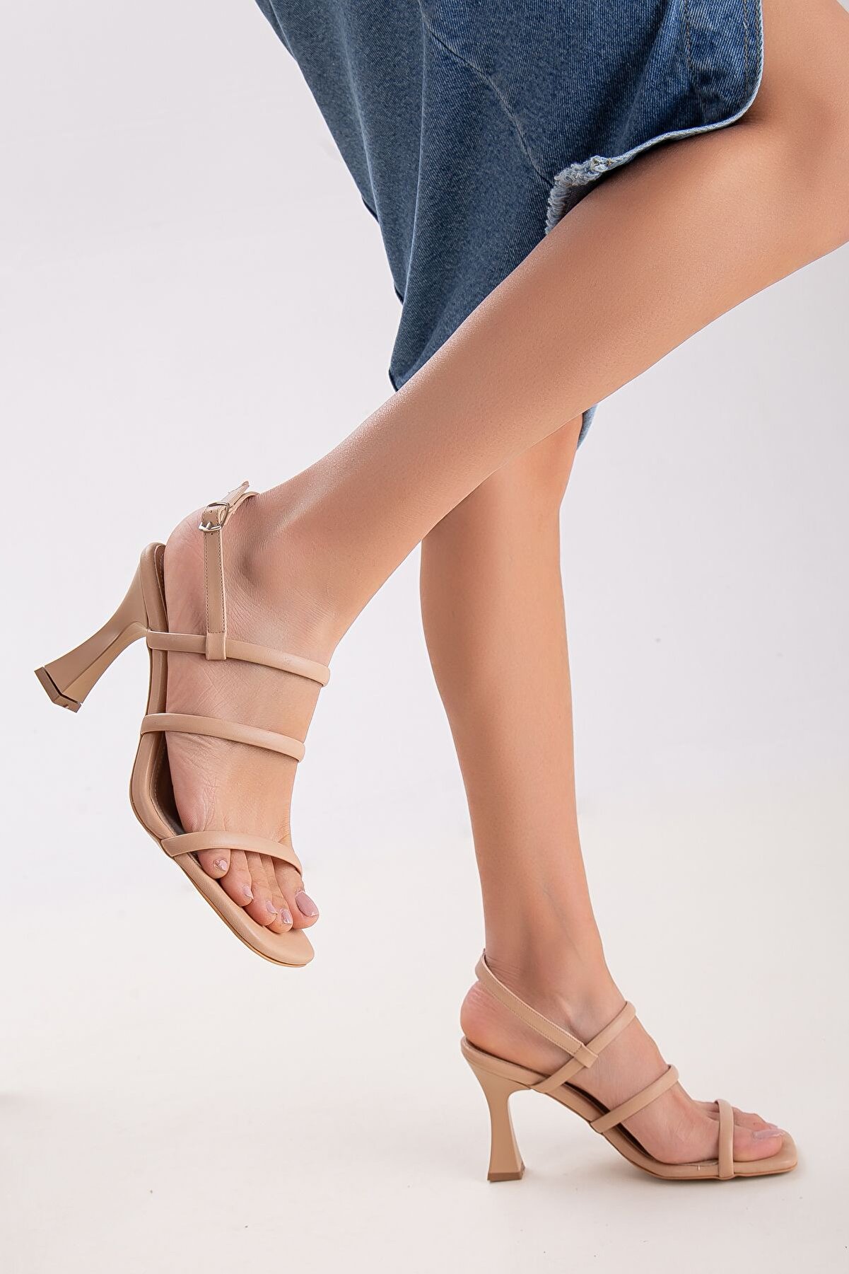 Gult Kadın Bantlı Şık Ve Sade Gece Ayakkabısı Nude