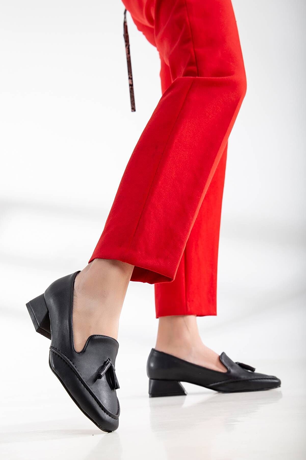 Gult Kadın Günlük Klasi̇k Ayakkabı Püskül