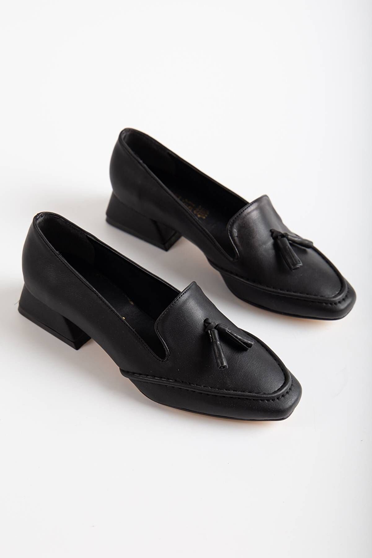 Gult Kadın Günlük Klasi̇k Ayakkabı Püskül