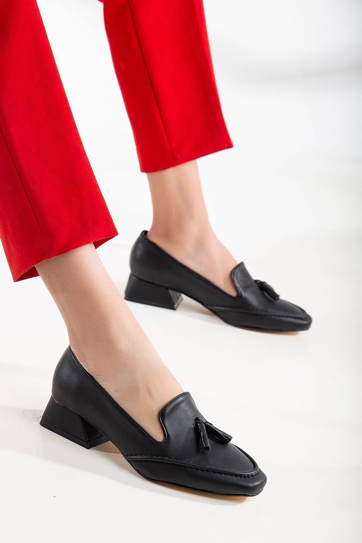 Gult Kadın Günlük Klasi̇k Ayakkabı Püskül