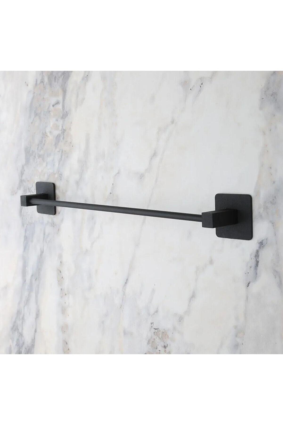 Go İthalat Kendi̇li̇ği̇nden Yapışkanlı Si̇yah &Ccedil;ubuk Havluluk (4457)