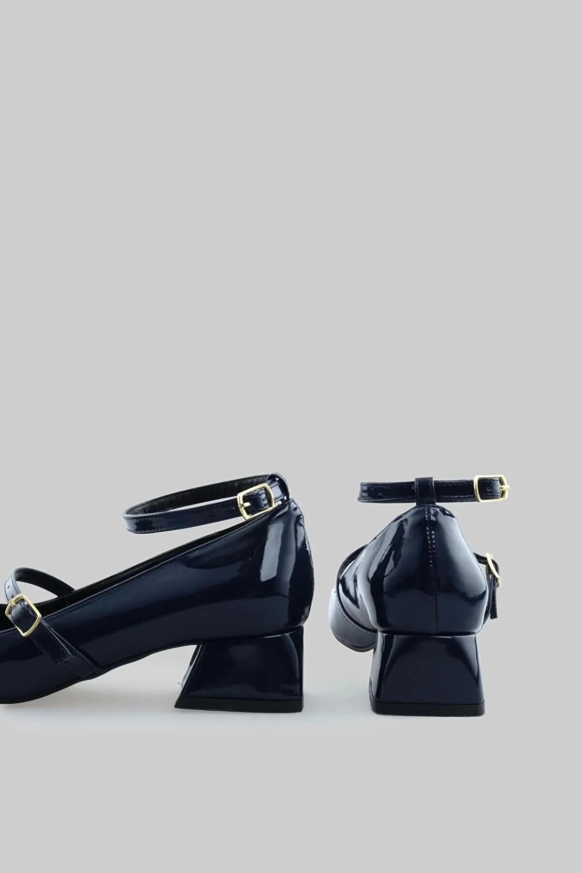 Gult Kadın Klasi̇k Tokalı Baleri̇n Ayakkabısı