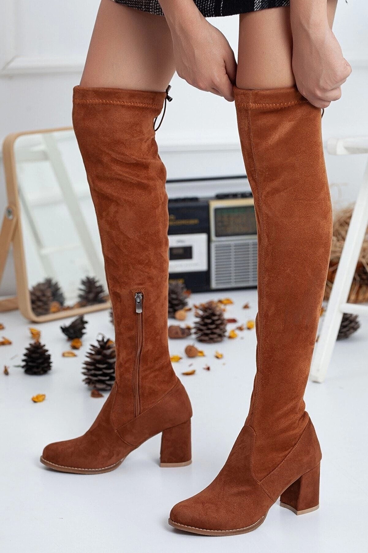 Gult Çorap Çi̇zme, Di̇z Üstü Çi̇zme Taba Süet Topuklu Streç Ve Esnek Çi̇zme.