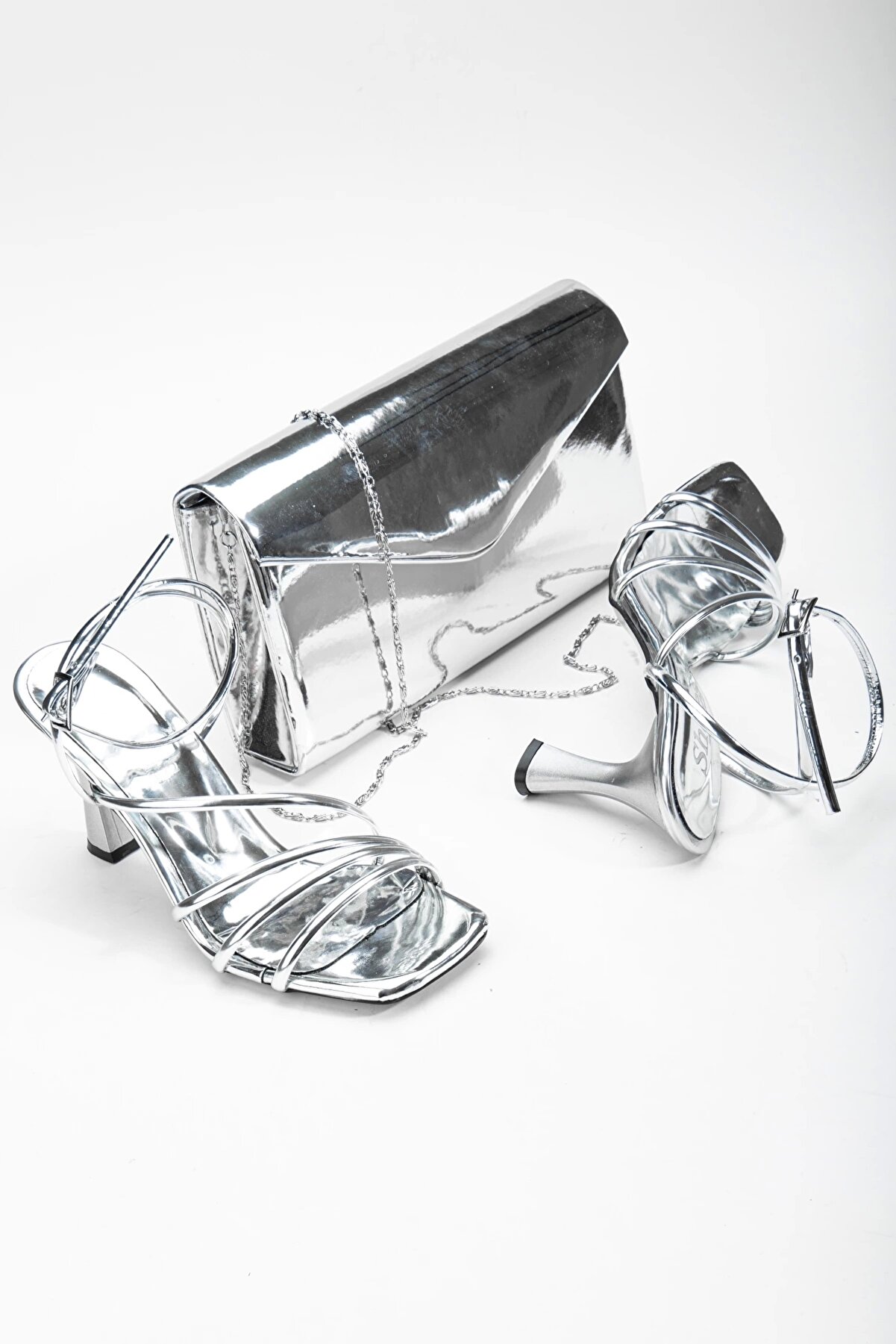 Gult Yazlık Özel Gece Ayakkabısı Ve Kombi̇ni̇