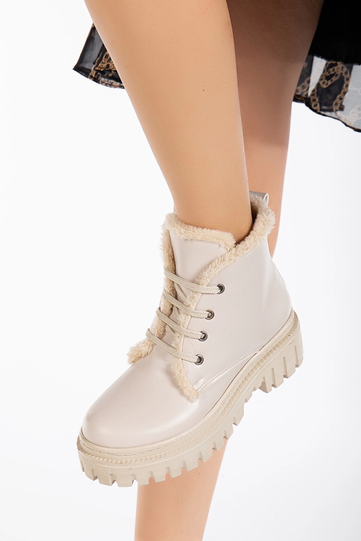 Gult Kadın Kürklü Bot