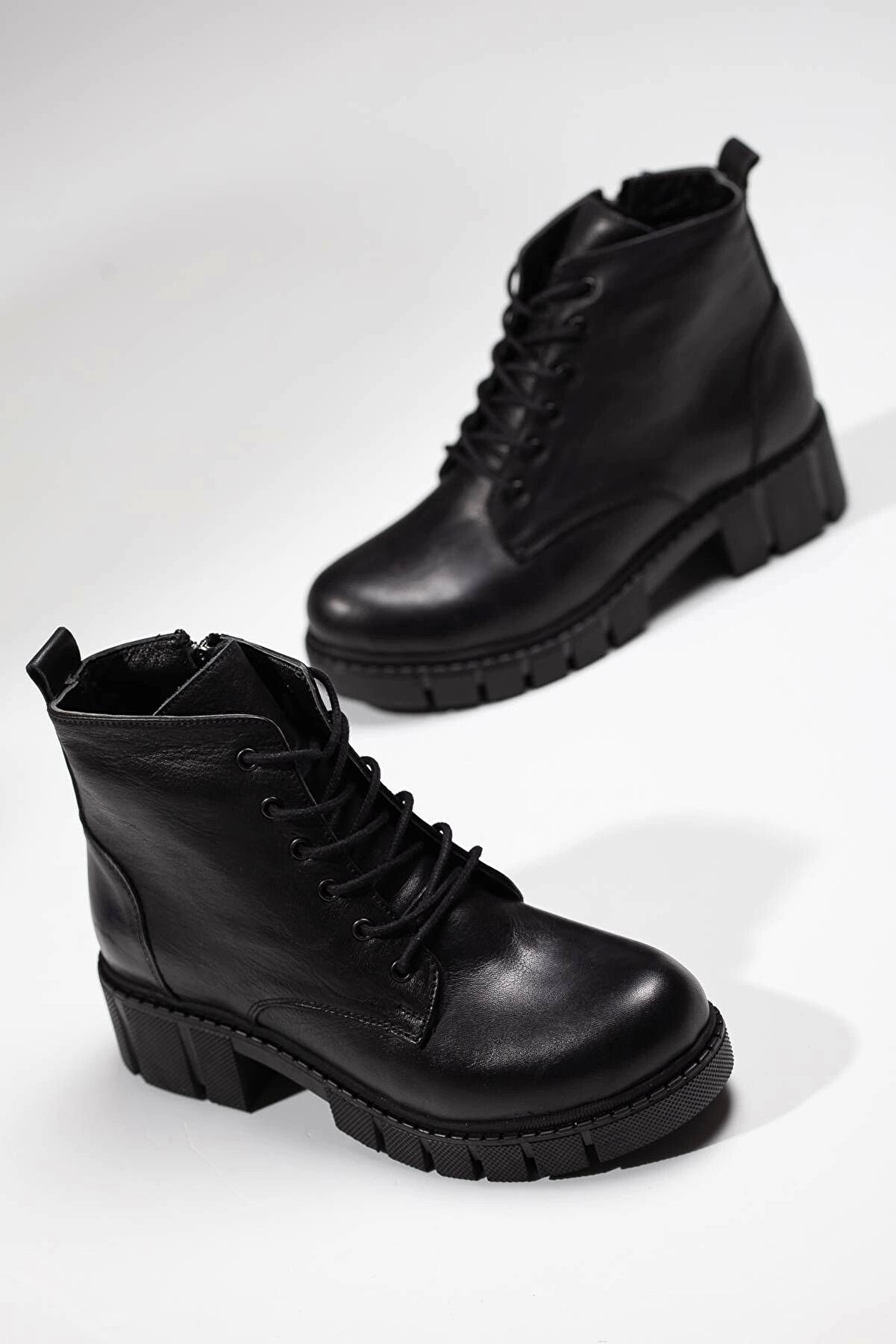 Gult Kadın Haki̇ki̇ Deri̇ Fermuarlı Bağcıklı Si̇yah Deri̇ Bot