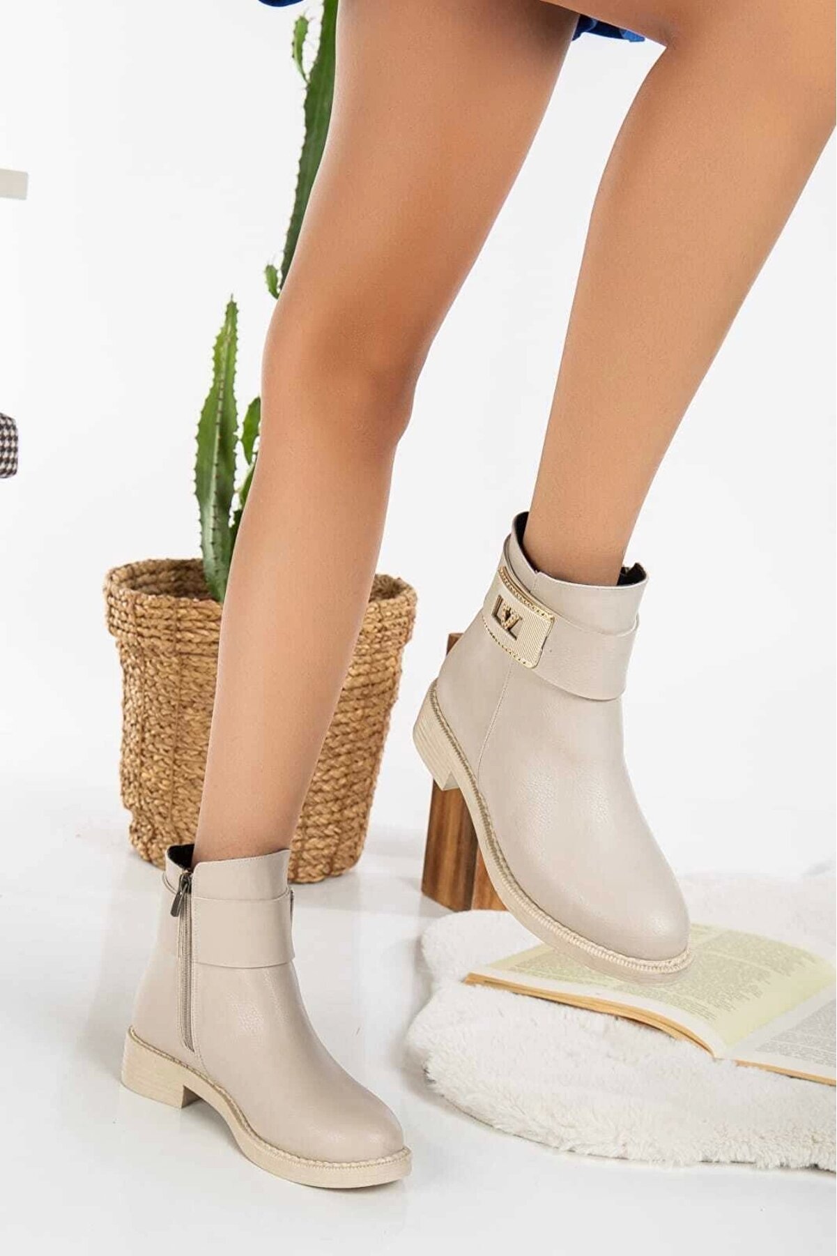 Gult Kadın Kışlık  V Tokalı Bot Bej