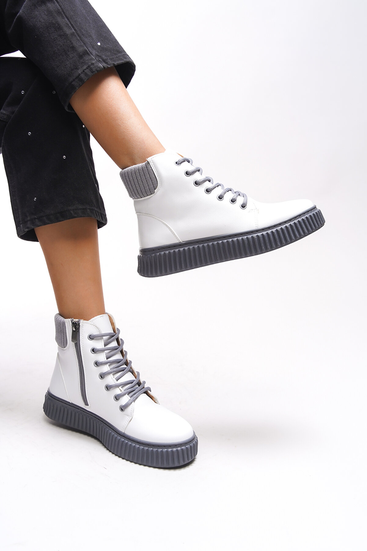 Gult Spor Kadın Bot 0012401 Beyaz Gri̇