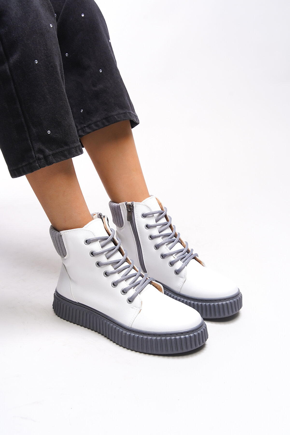 Gult Spor Kadın Bot 0012401 Beyaz Gri̇