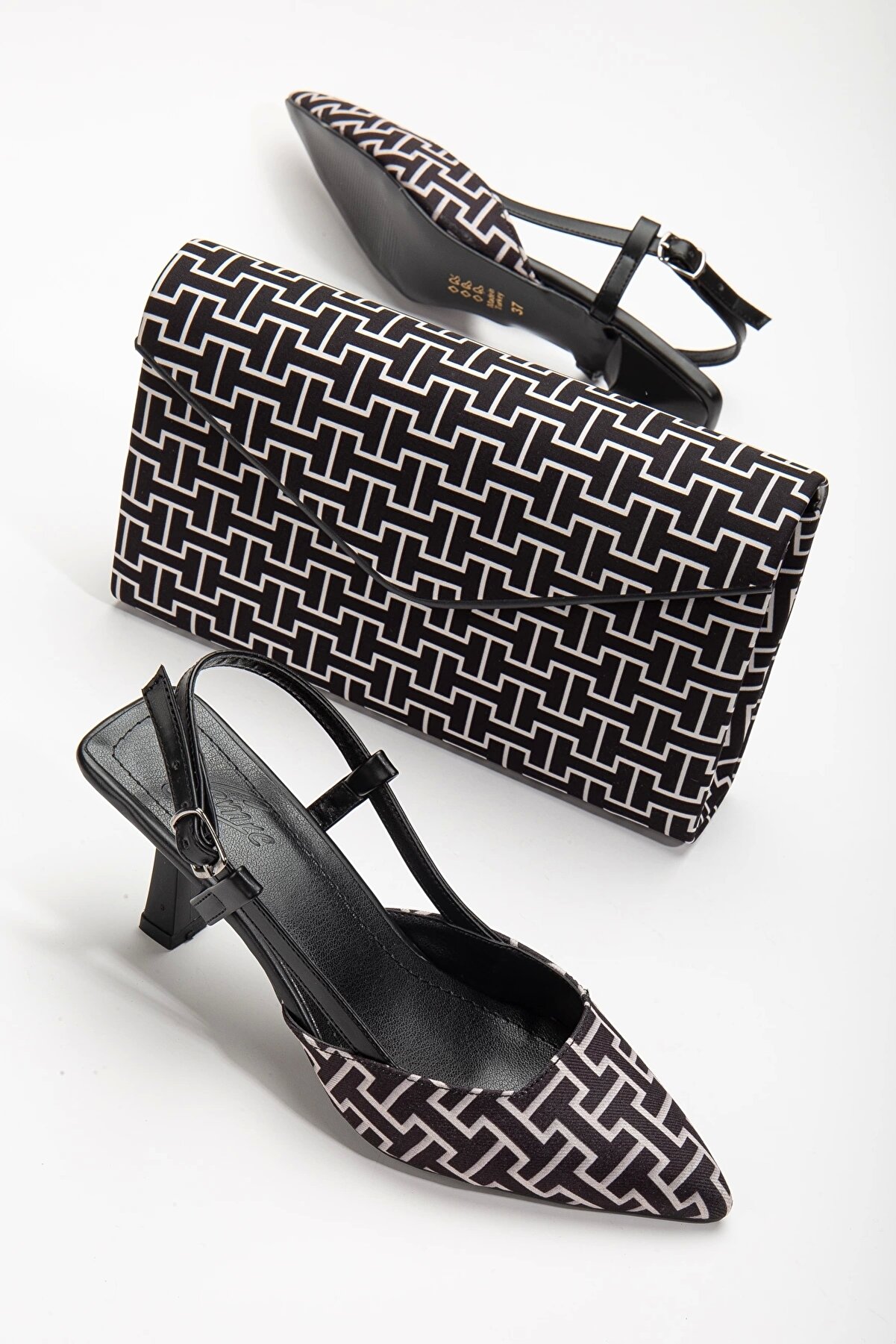 Gult Kadın 7 Cm  Günlük Yazlık Ayakkabı  Ve Çanta Kombi̇ni̇ Si̇yah