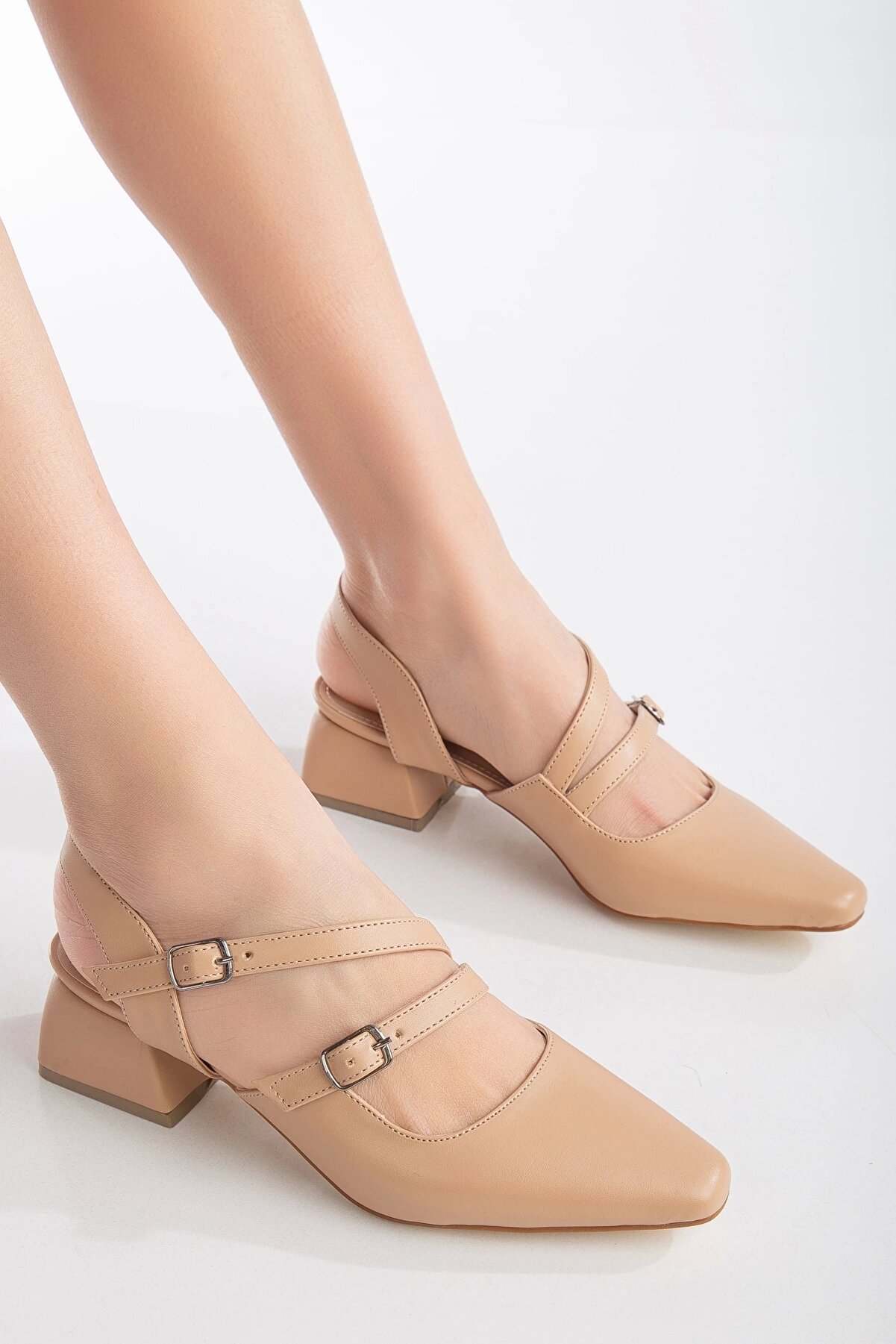 Gult Kadın Yazlık Tarz Ayakkabı Nude