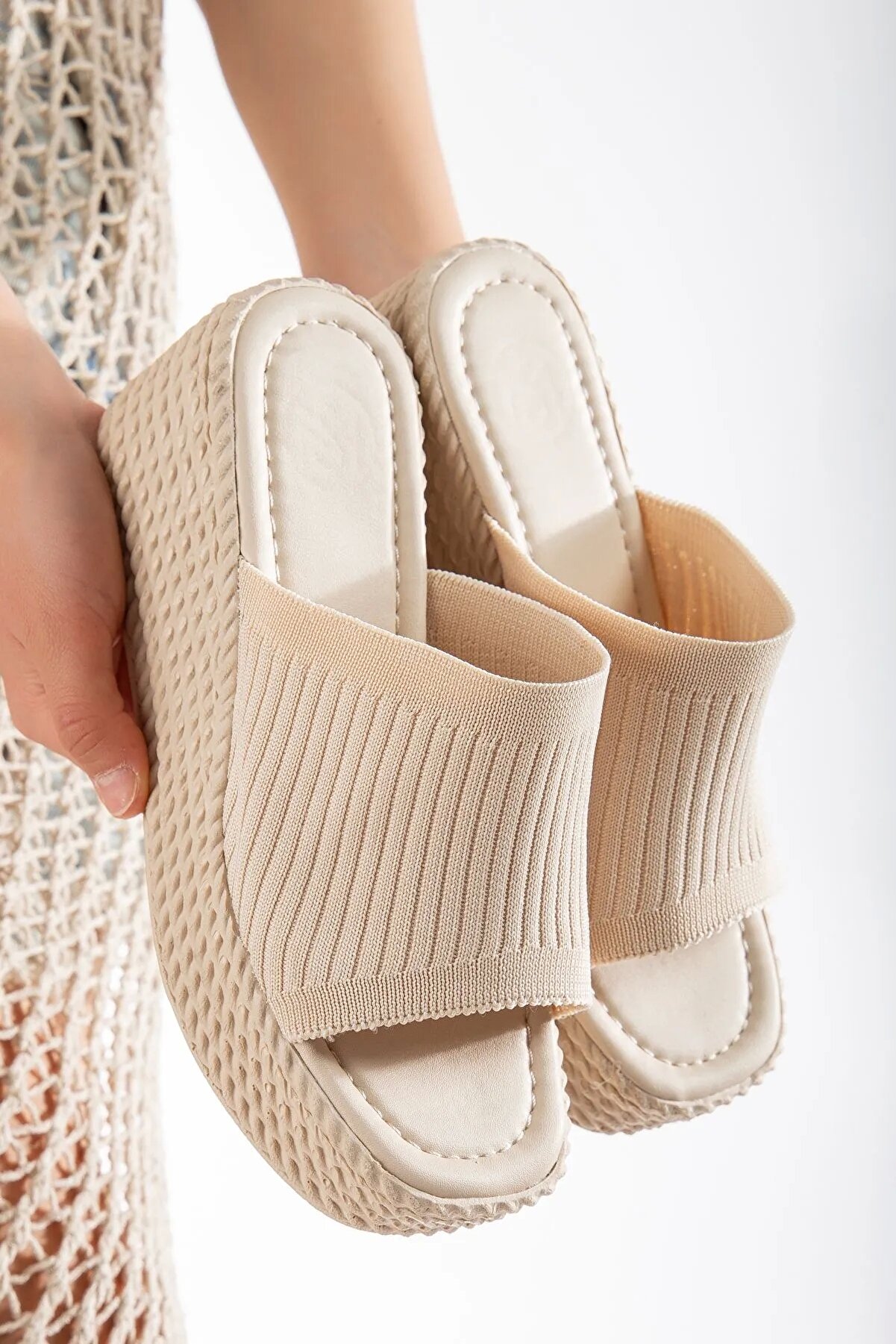 Gult Kadın Dolgu Taban Tri̇ko Terli̇k