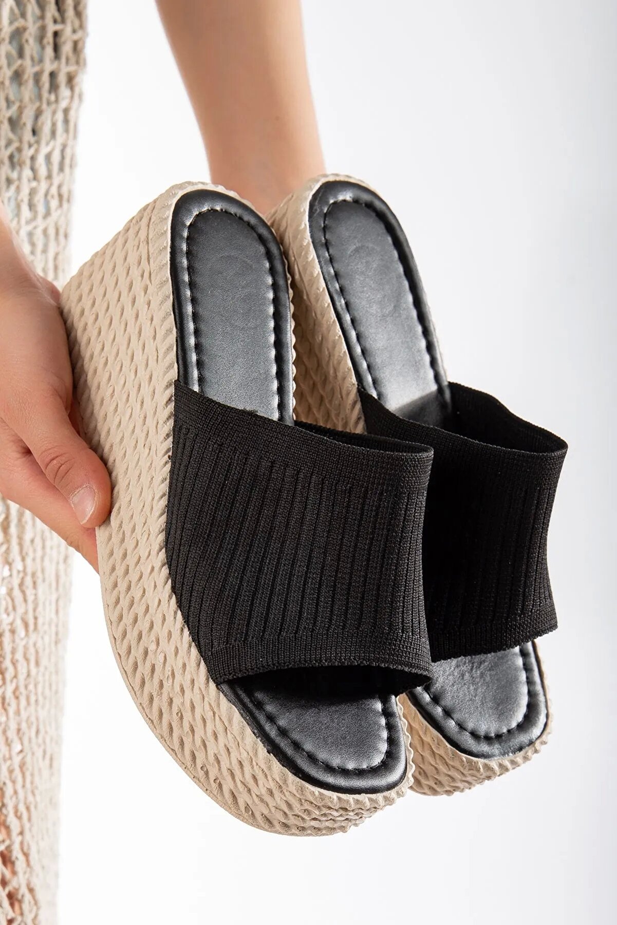 Gult Kadın Dolgu Taban Tri̇ko Terli̇k