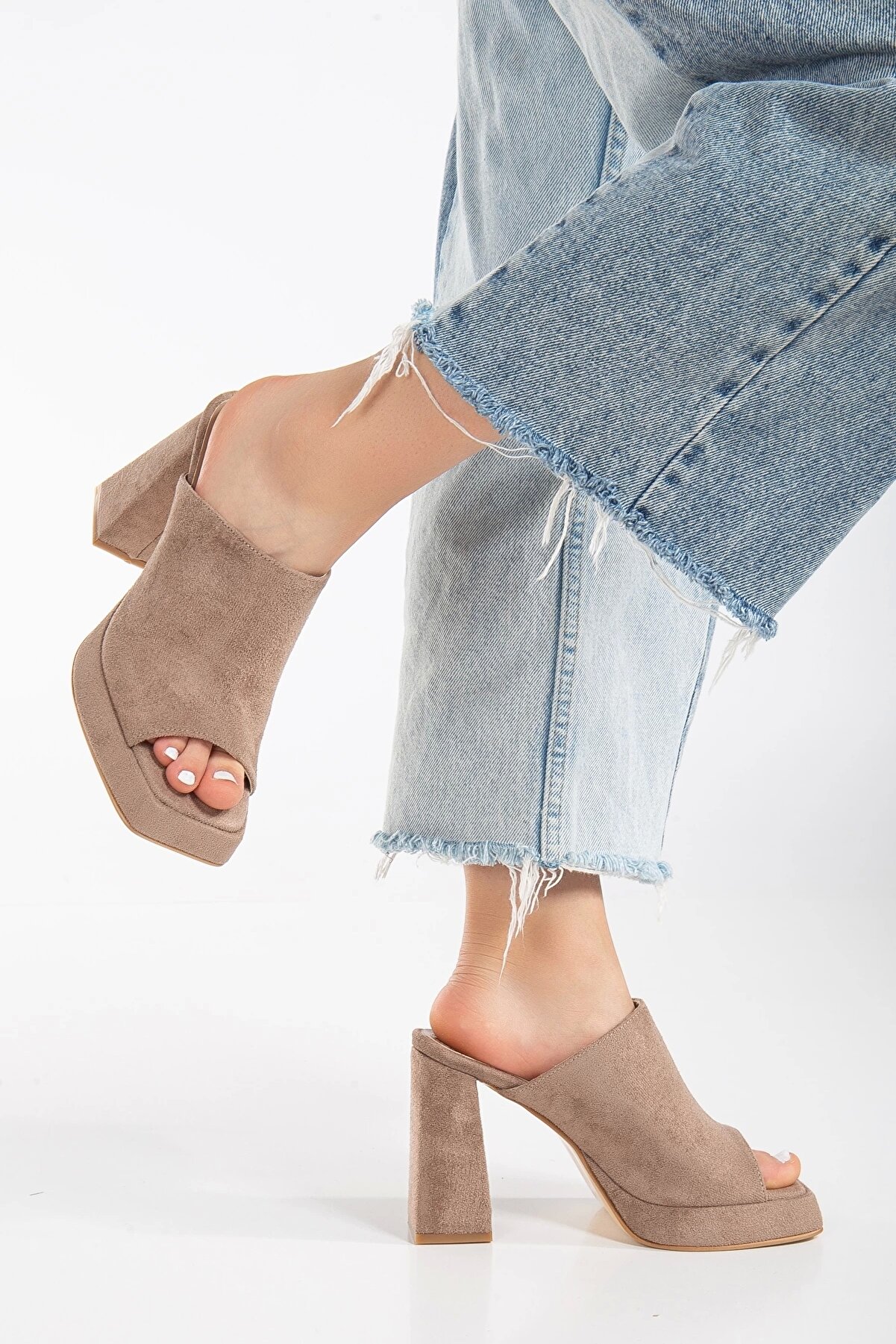 Gult Kadın Yüksek Topuklu Terli̇k Dana Süet Vi̇zon