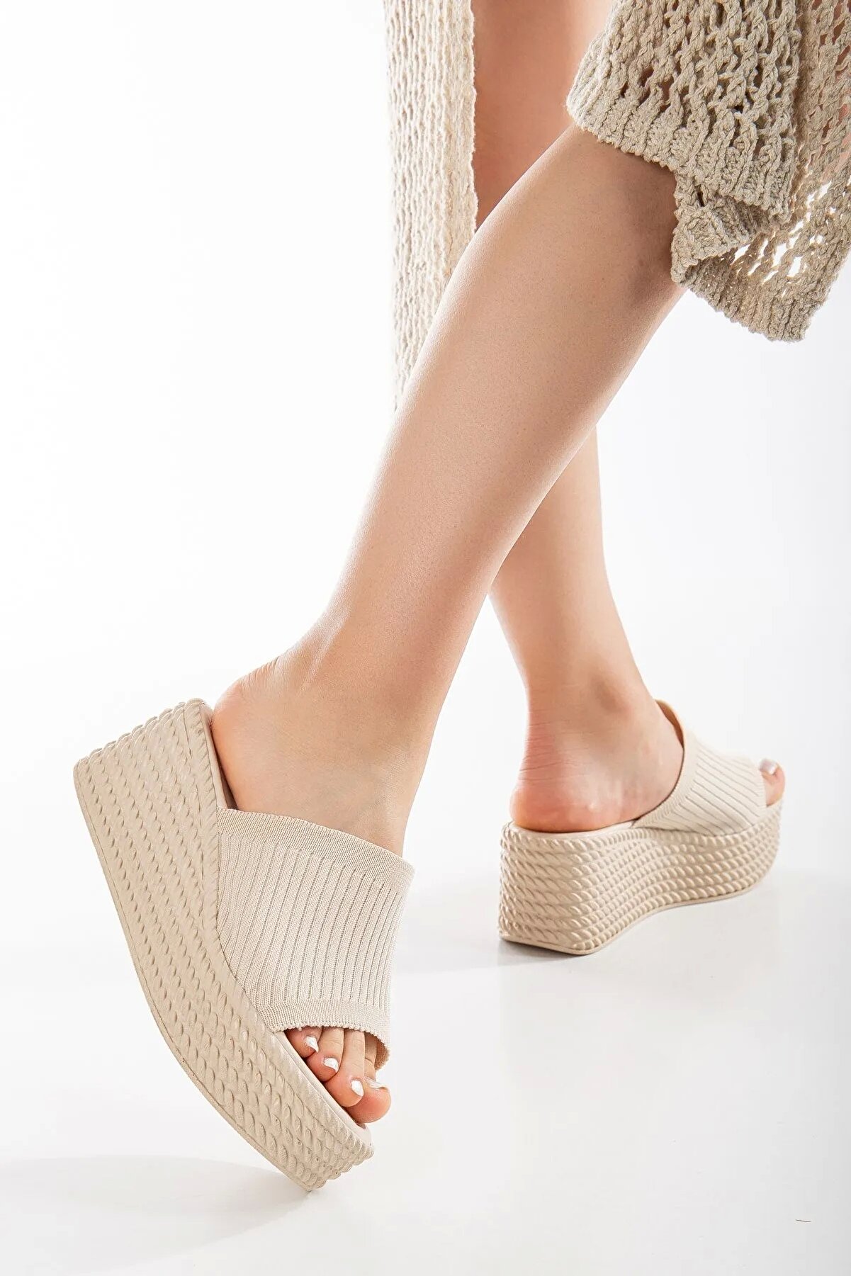 Gult Kadın Dolgu Taban Tri̇ko Terli̇k