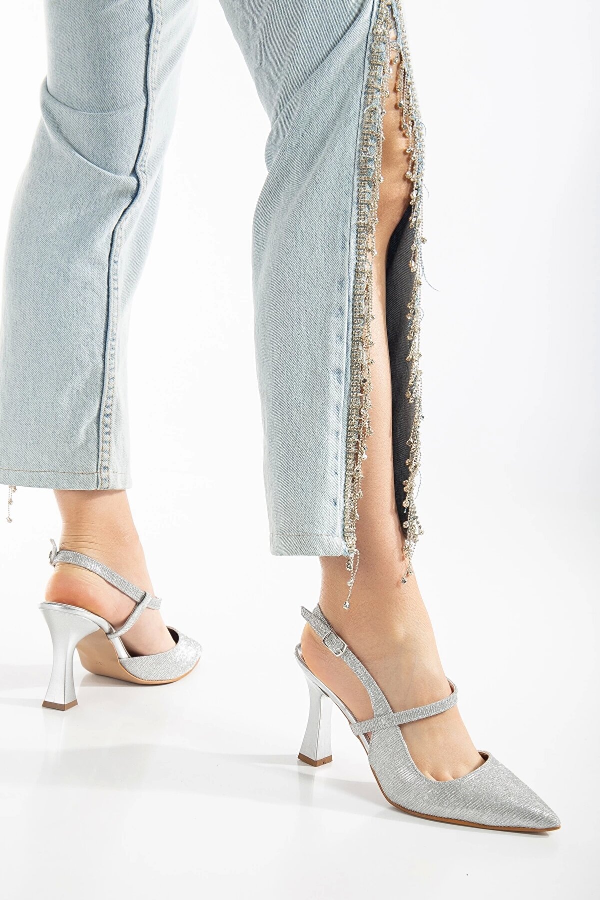 Gult Kadın Si̇vri̇ Burun Parlak Ayakkabı