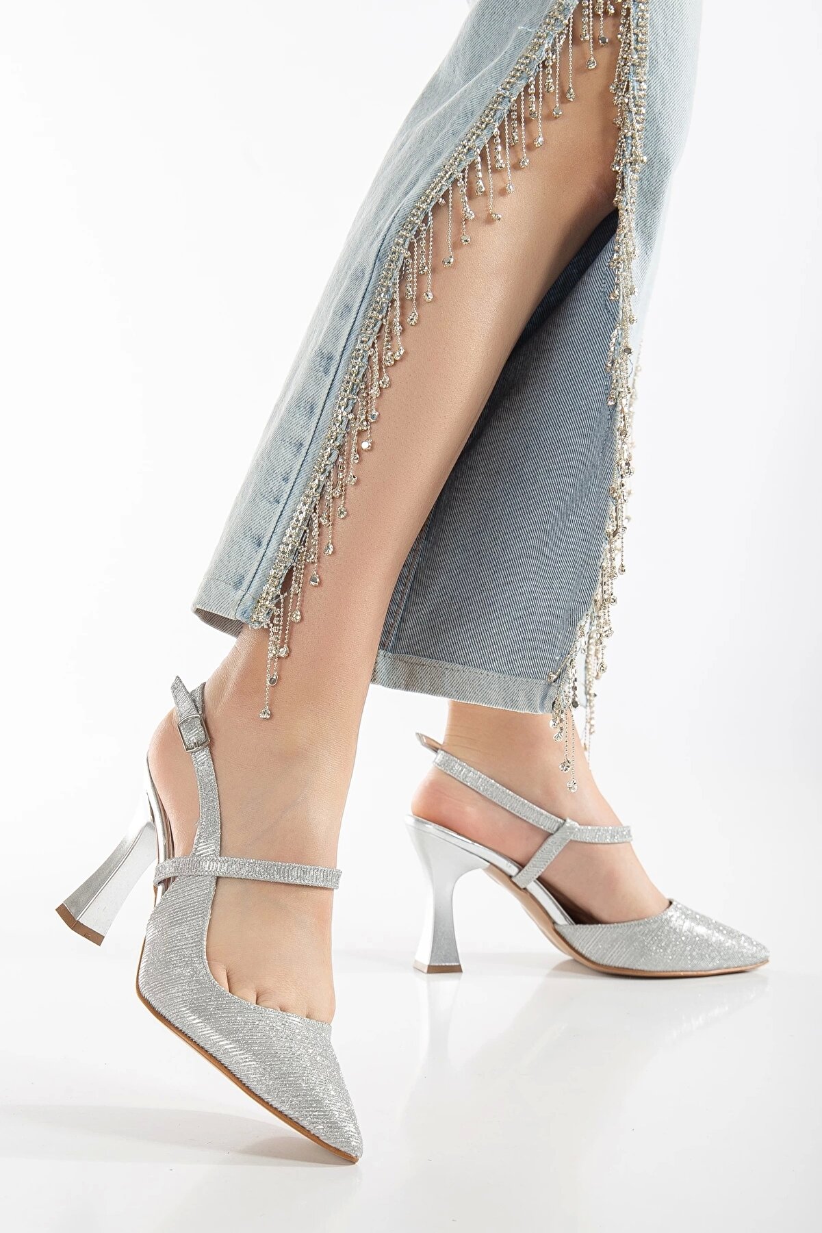 Gult Kadın Si̇vri̇ Burun Parlak Ayakkabı