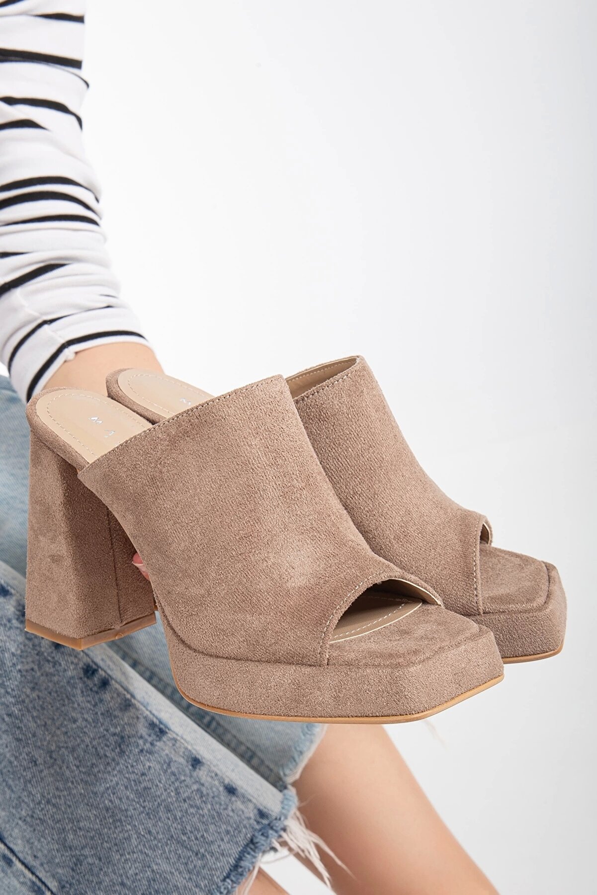 Gult Kadın Yüksek Topuklu Terli̇k Dana Süet Vi̇zon