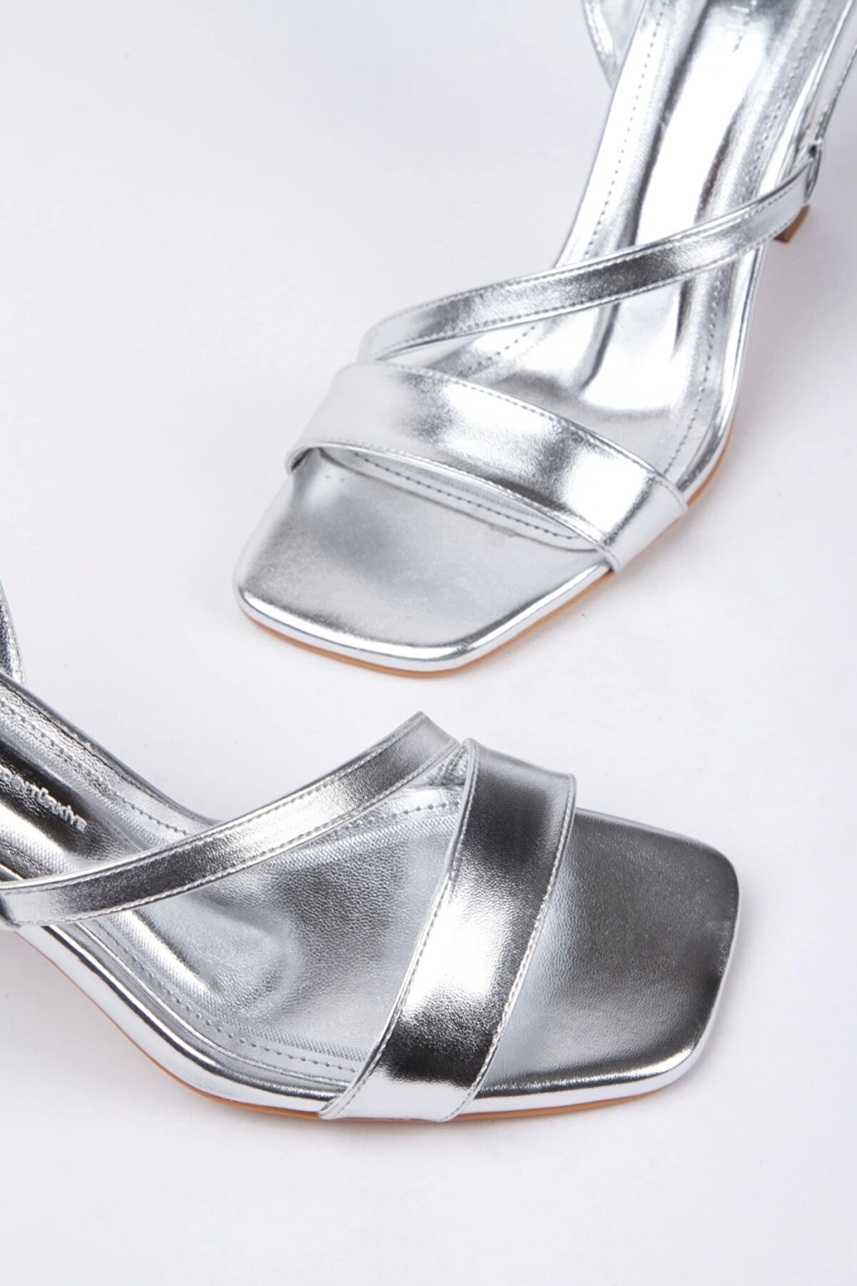 Gult Kadın Yazlık Mezuni̇yet Ayakkabısı