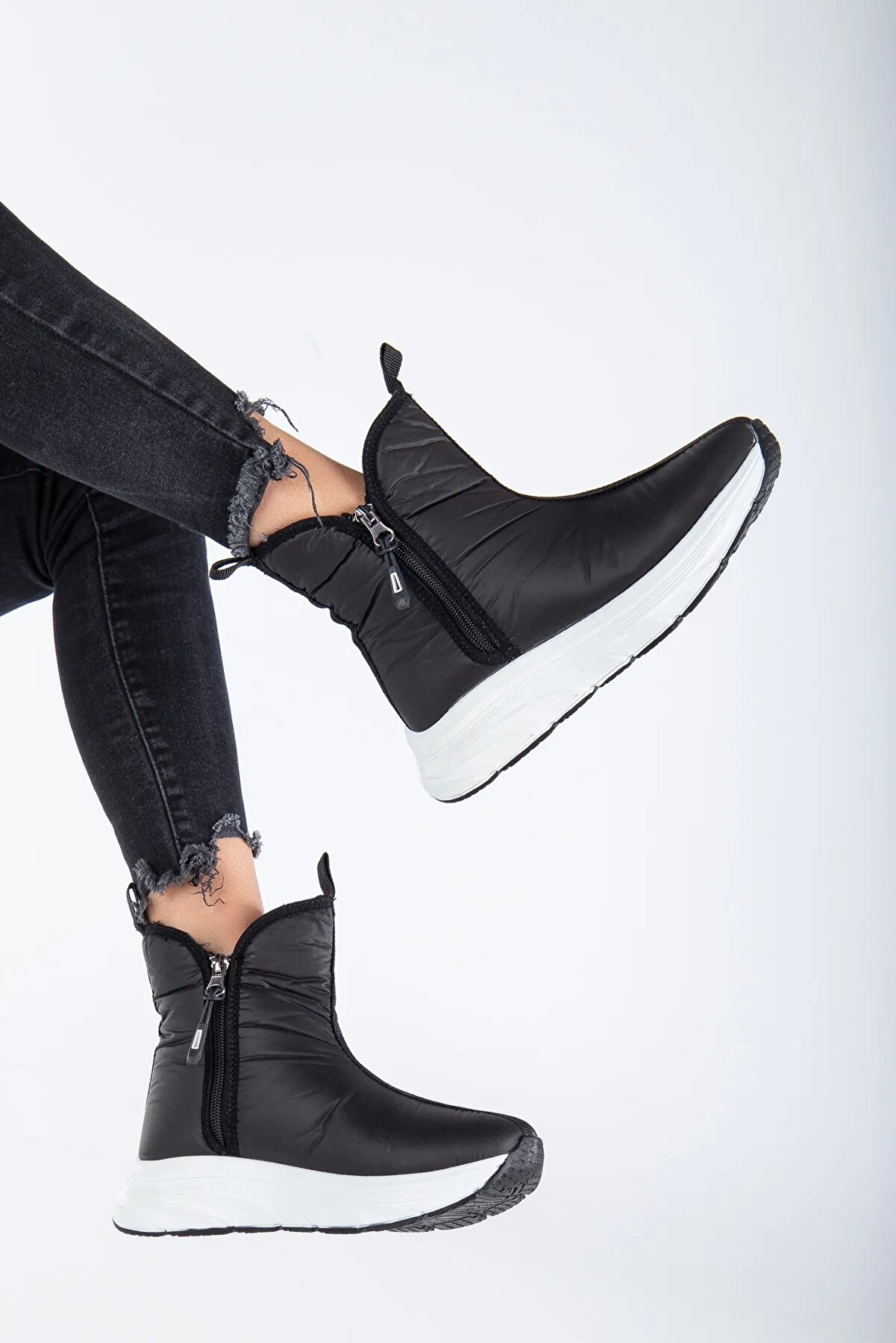 Gult Kadın Spor Bot Si̇yah