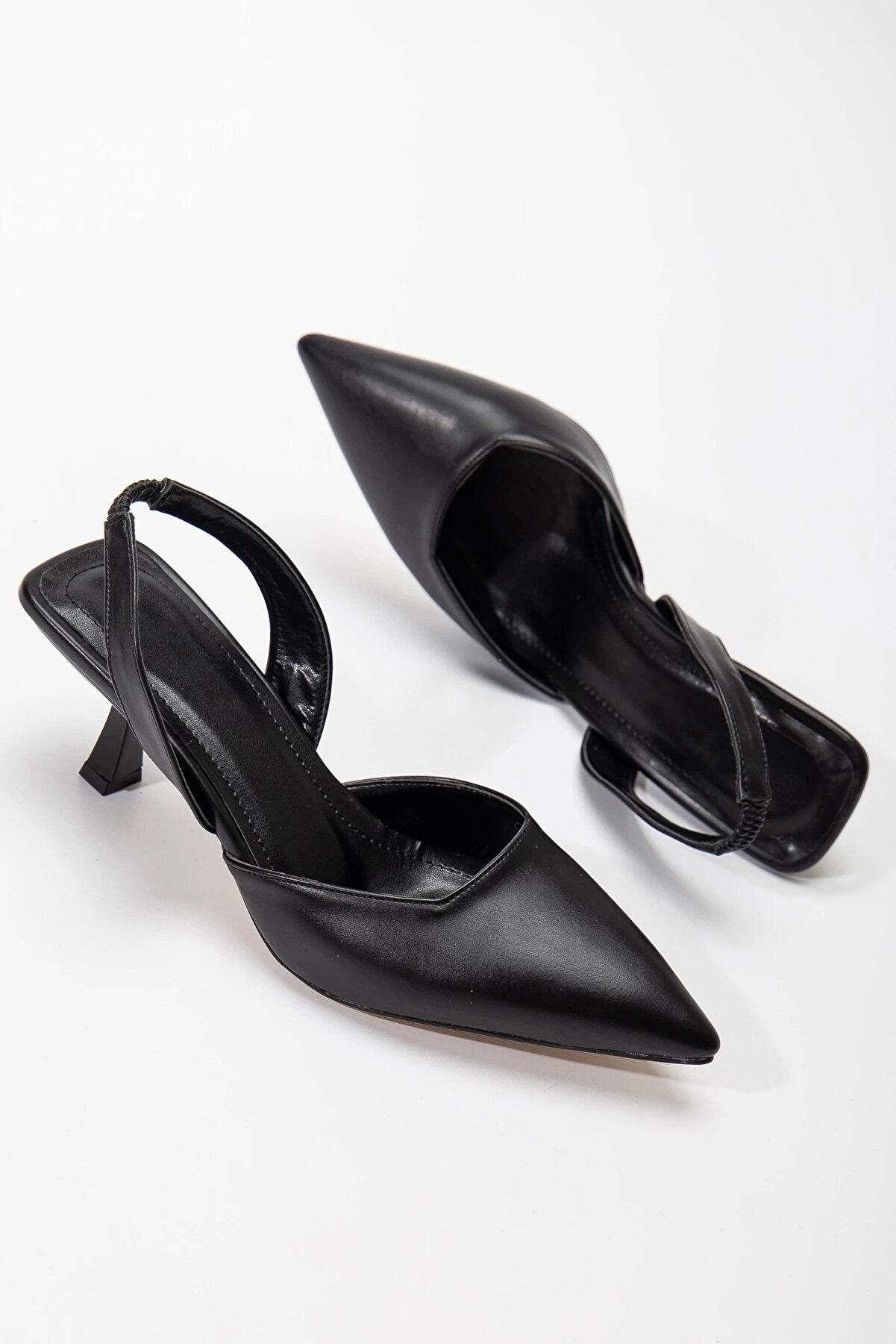 Gult Kadın 5 Cm Özel Topuklu Si̇vri̇ Ayakkabı Ni̇şantaşı Si̇yah