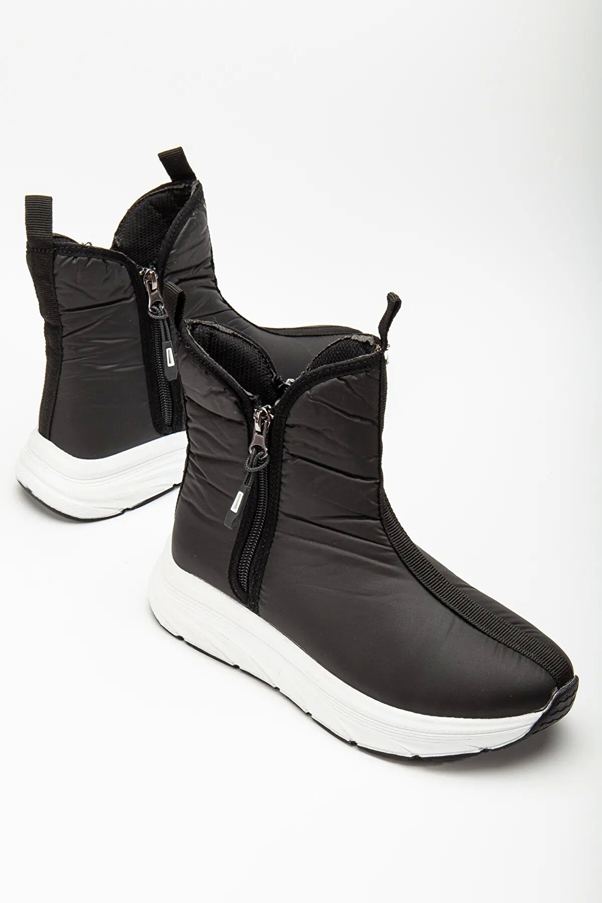 Gult Kadın Spor Bot Si̇yah