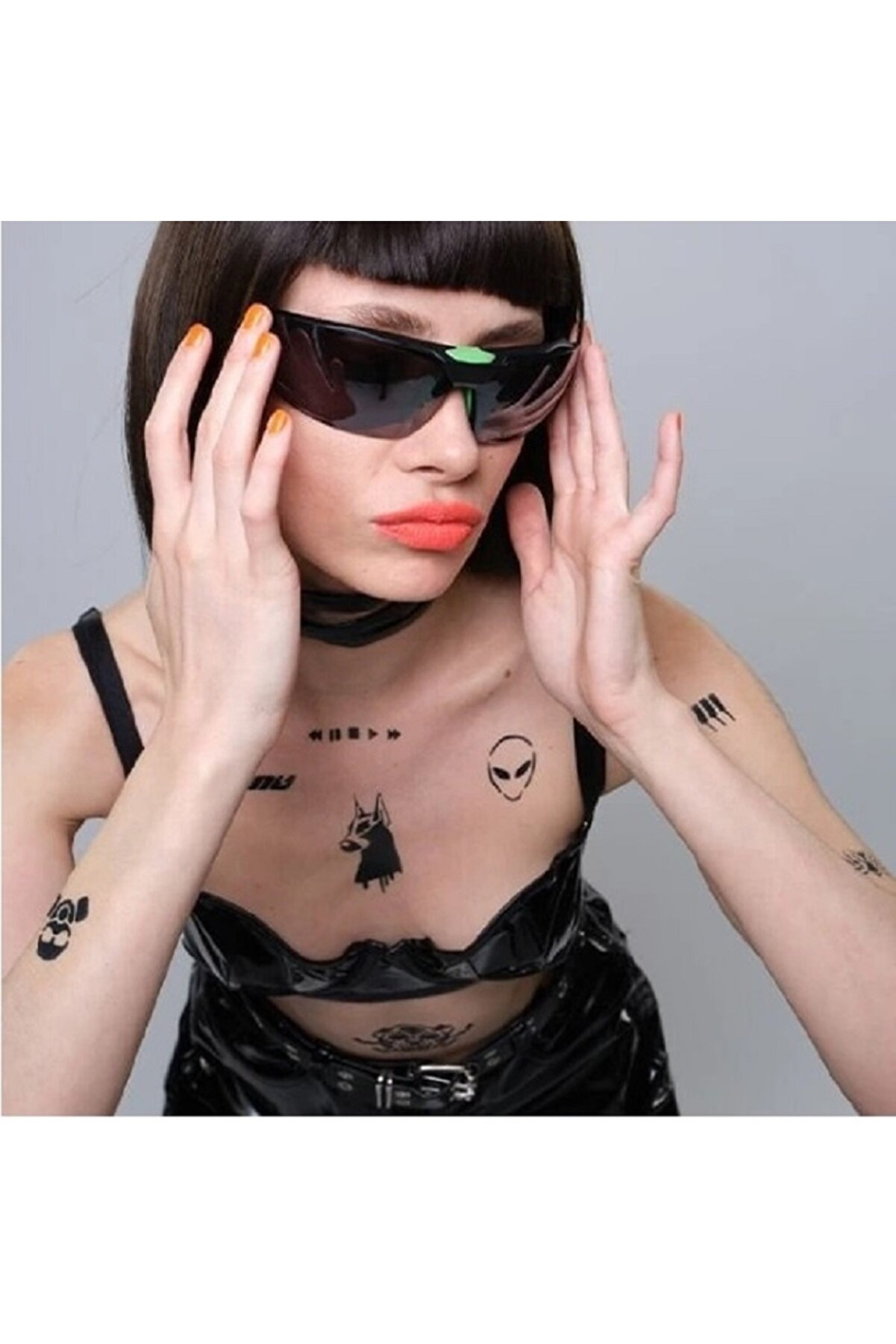 Ai̇rbrush Tattoo Tri̇bal Şans Spray Tattoo İle Geçi̇ci̇ Dövme Yapma Seti̇