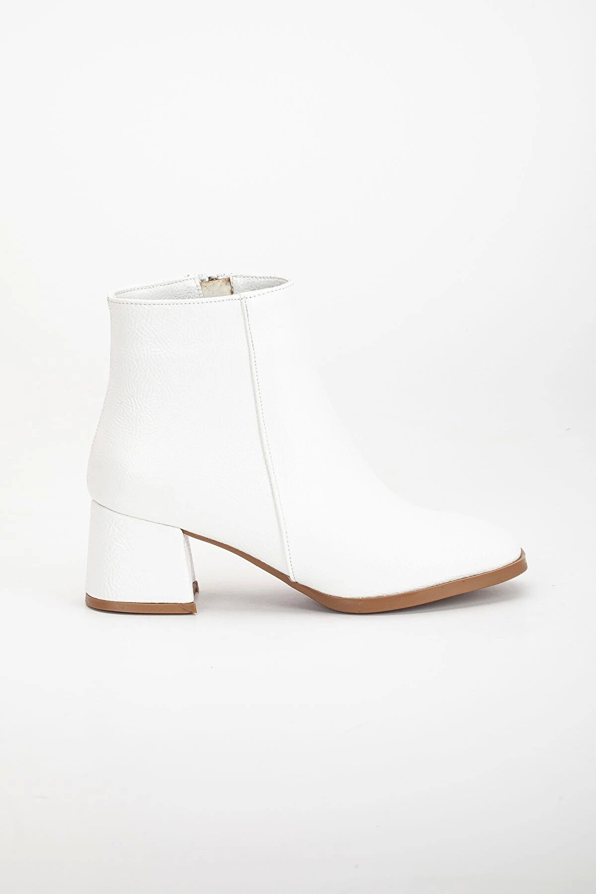 Gult Kadın Küt Burunlu Bot