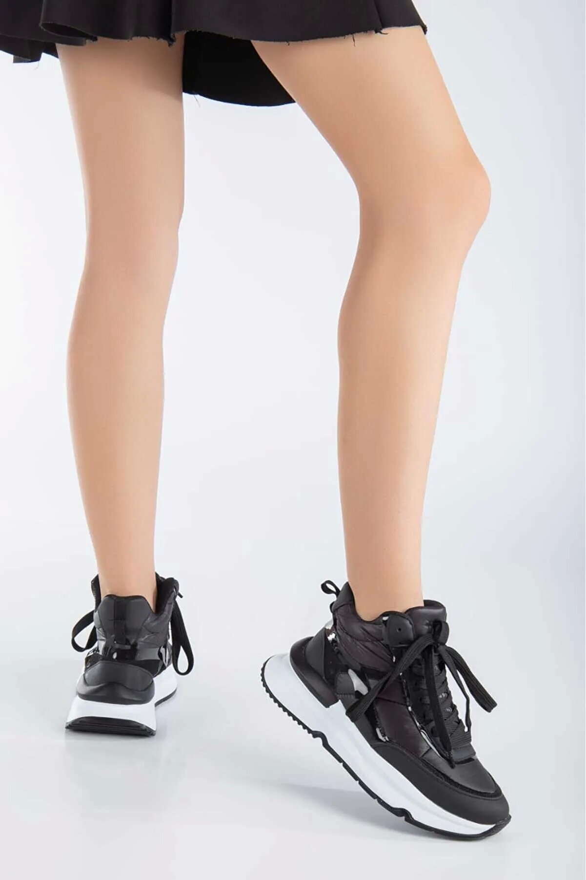 Gult Kadi̇n Spor Bot