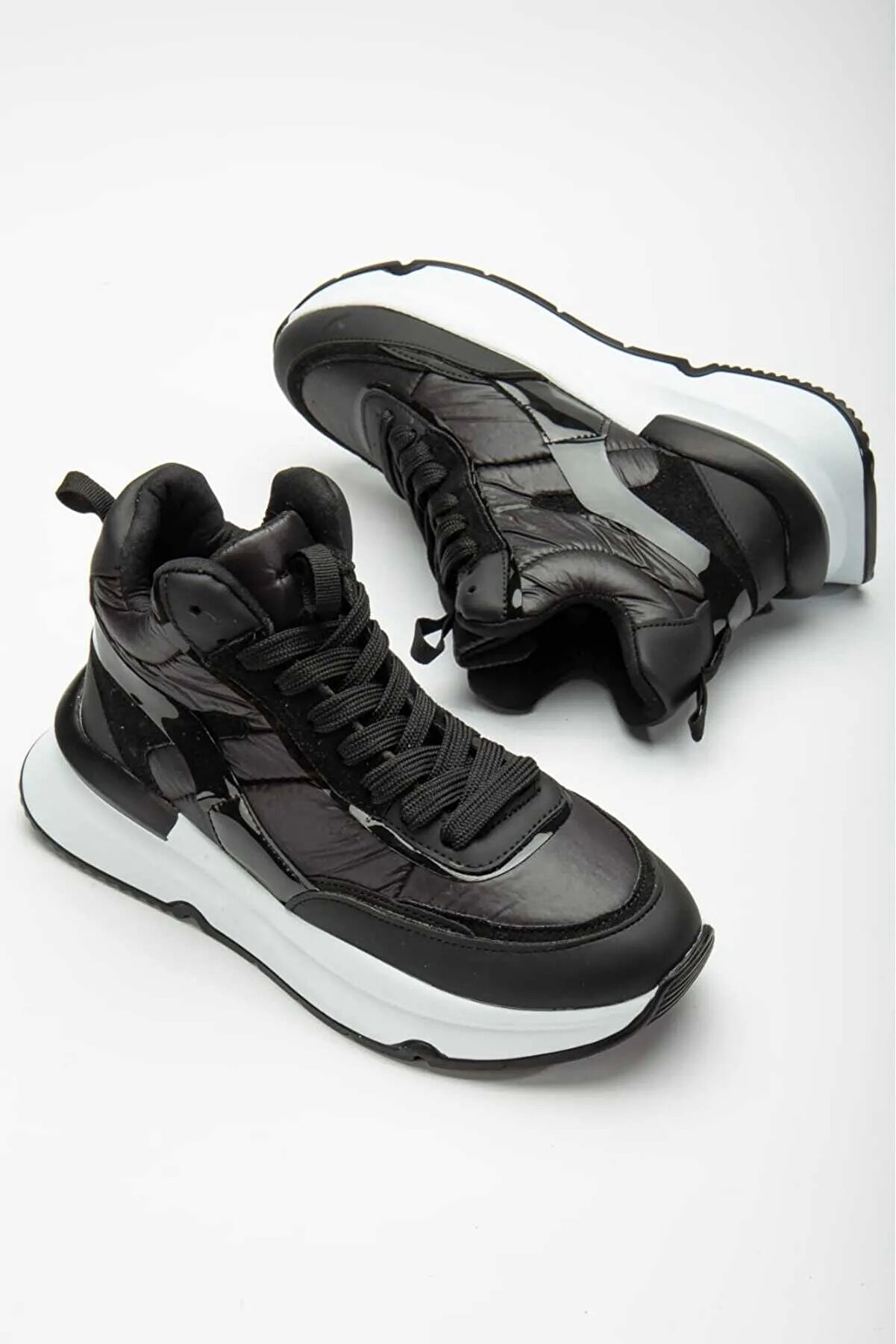 Gult Kadi̇n Spor Bot