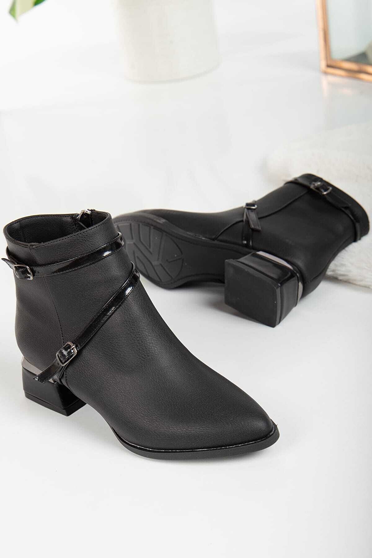 Gult Kadın Tokalı  Bot  Si̇yah