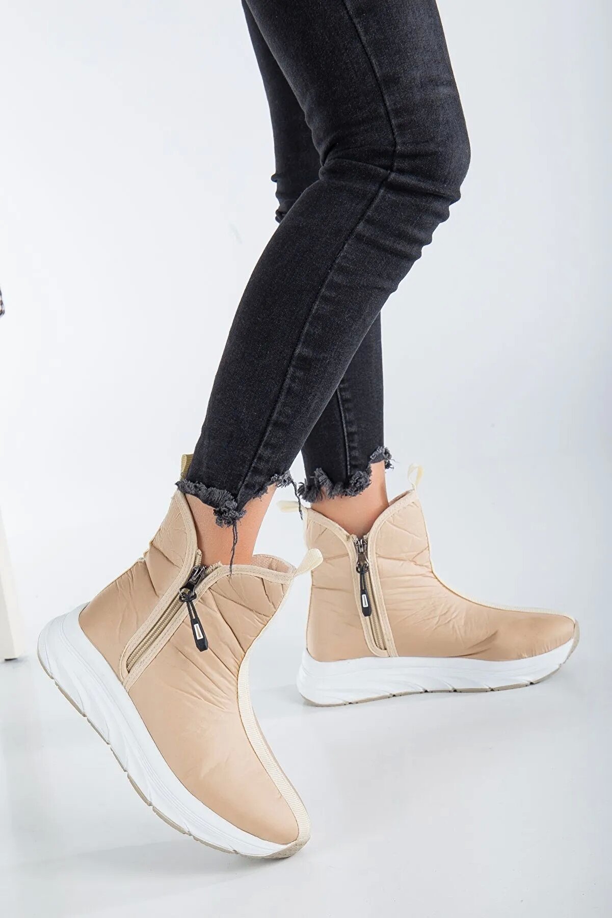 Gult Kadın Spor Bot Ten