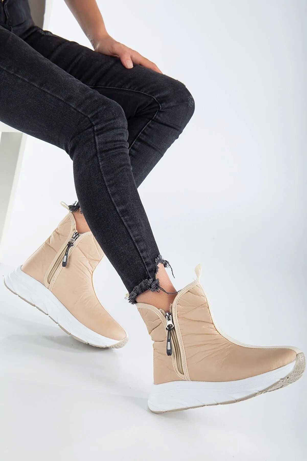 Gult Kadın Spor Bot Ten